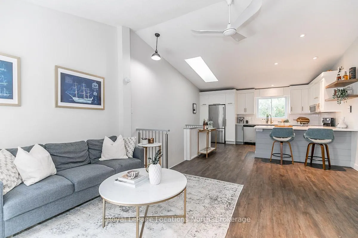 Photo 17 of Unit 415, 14 Dawson Drive, Collingwood — HOMEH
