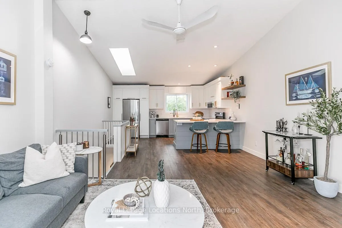 Photo 18 of Unit 415, 14 Dawson Drive, Collingwood — HOMEH