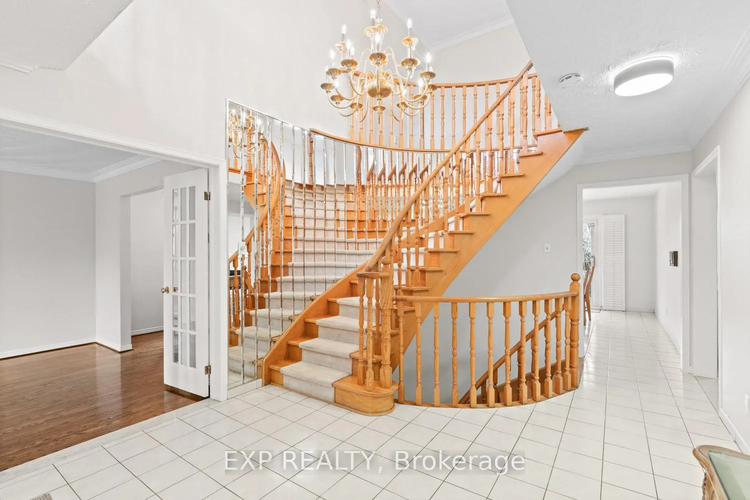 Photo 2 of Unit Main, 61 Dundee Crescent, Markham, Village Green-South Unionville — HOMEH