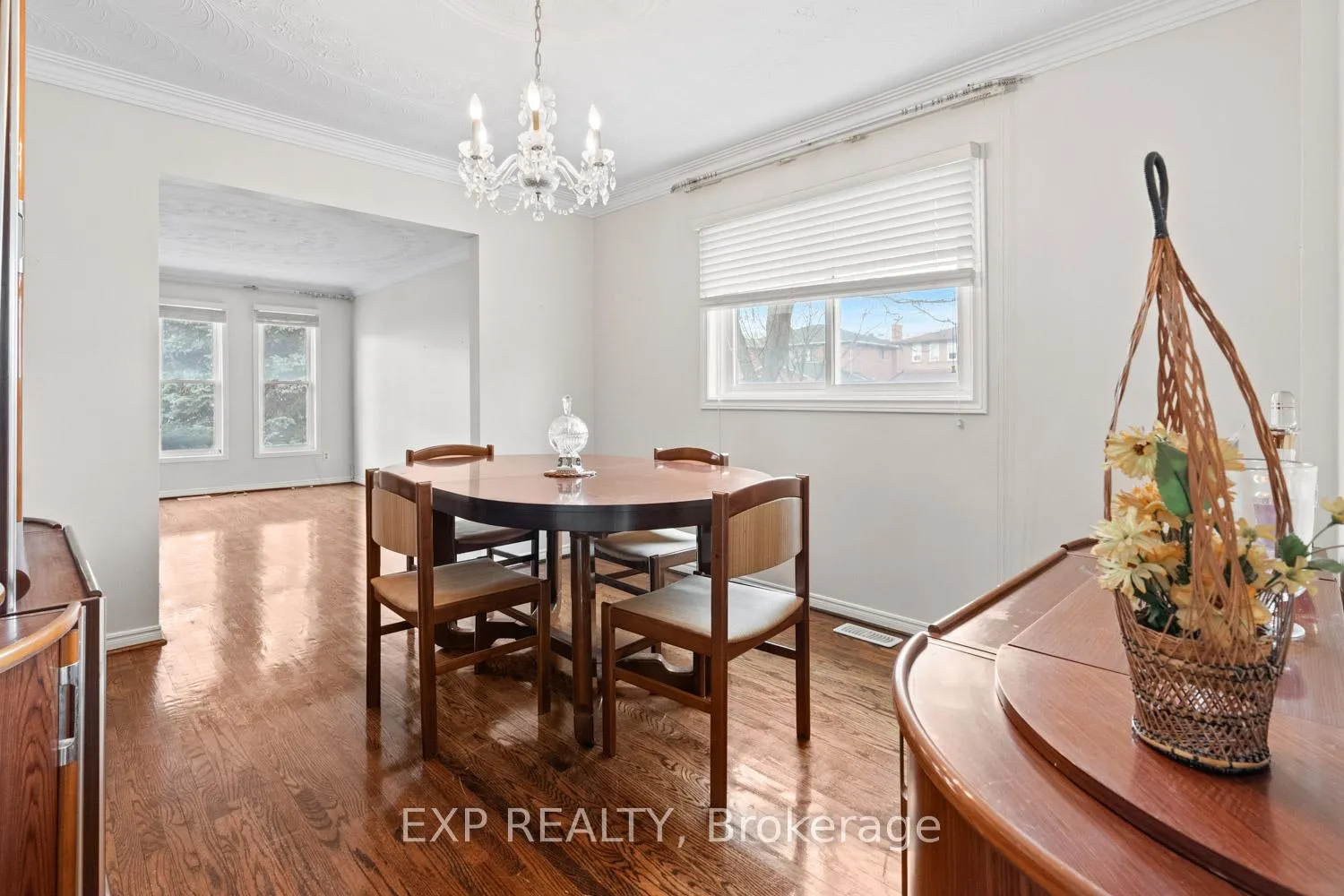Photo 7 of Unit Main, 61 Dundee Crescent, Markham, Village Green-South Unionville — HOMEH