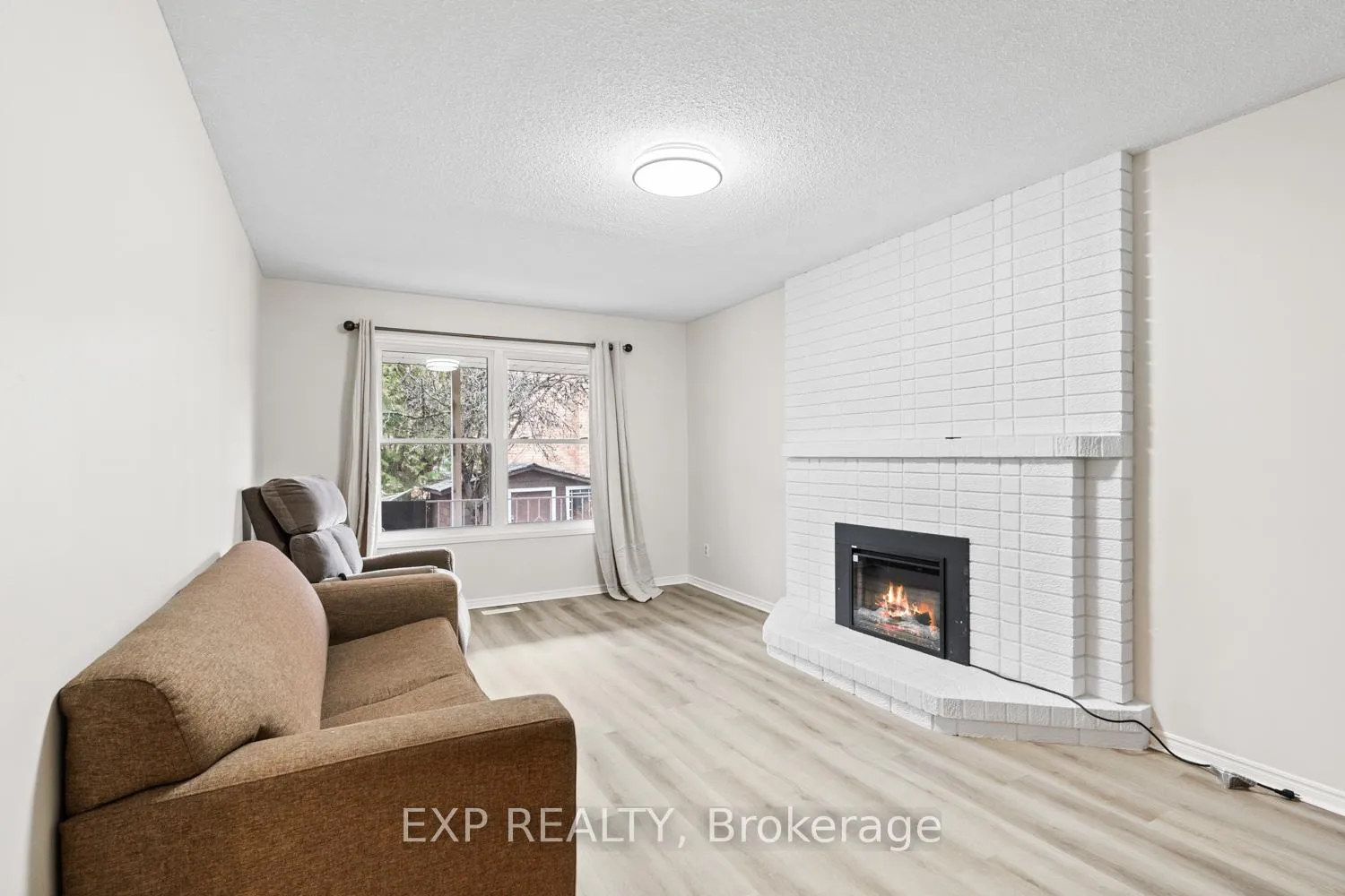 Photo 12 of Unit Main, 61 Dundee Crescent, Markham, Village Green-South Unionville — HOMEH