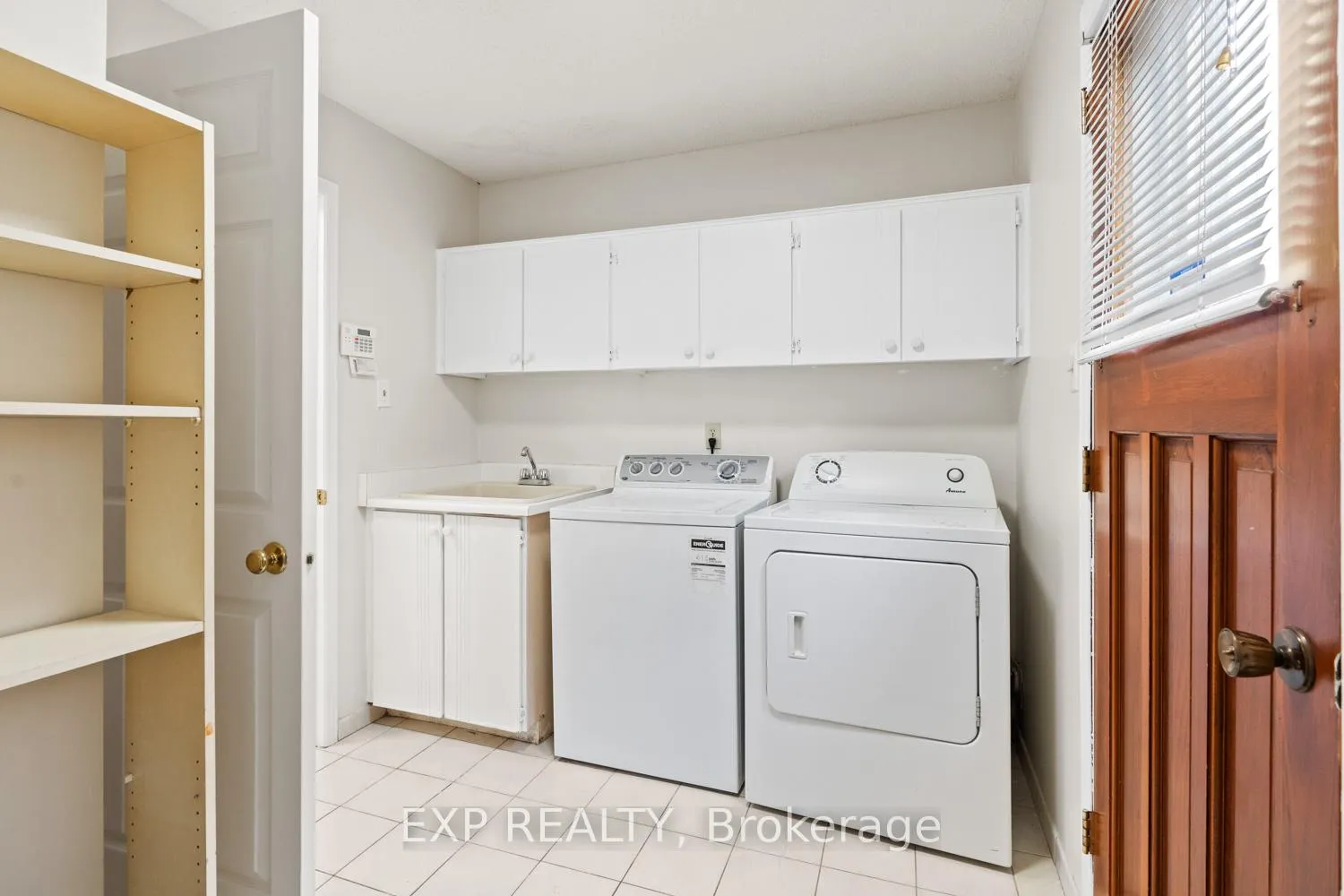 Photo 16 of Unit Main, 61 Dundee Crescent, Markham, Village Green-South Unionville — HOMEH
