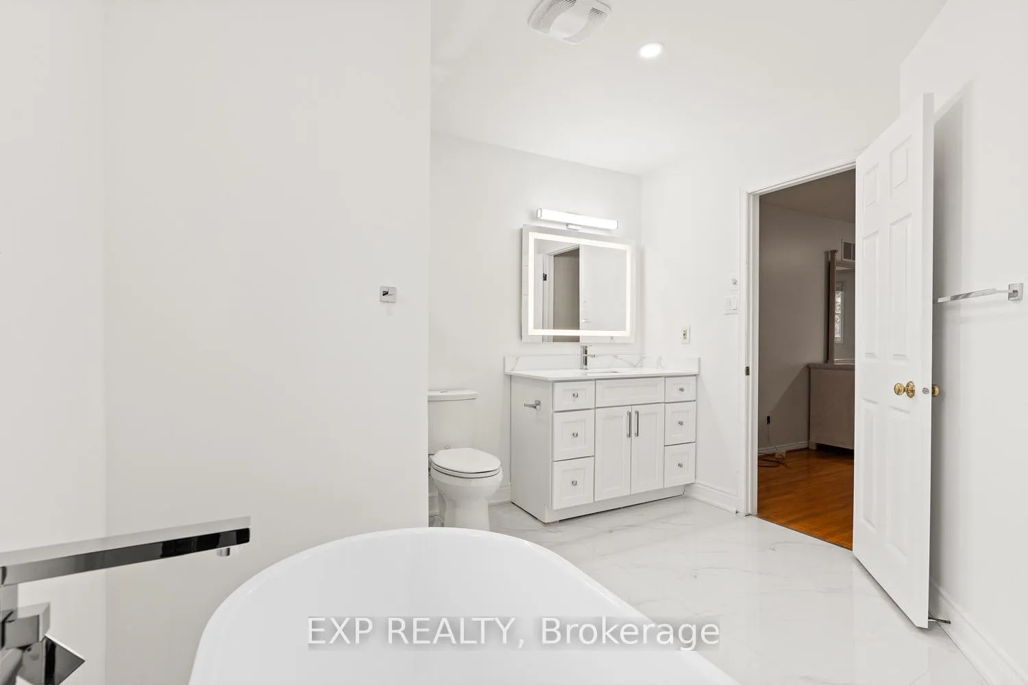 Photo 22 of Unit Main, 61 Dundee Crescent, Markham, Village Green-South Unionville — HOMEH