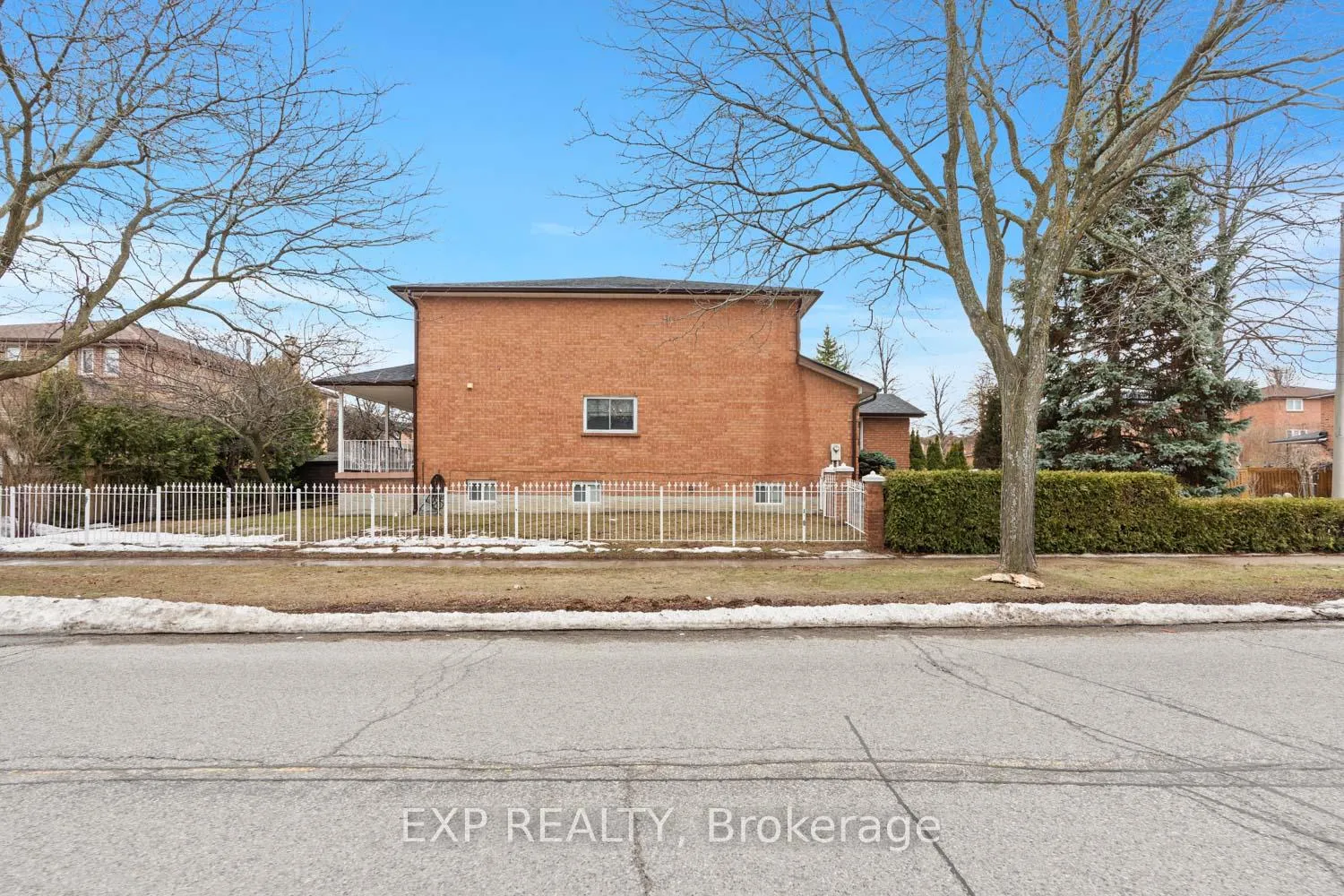 Photo 40 of Unit Main, 61 Dundee Crescent, Markham, Village Green-South Unionville — HOMEH