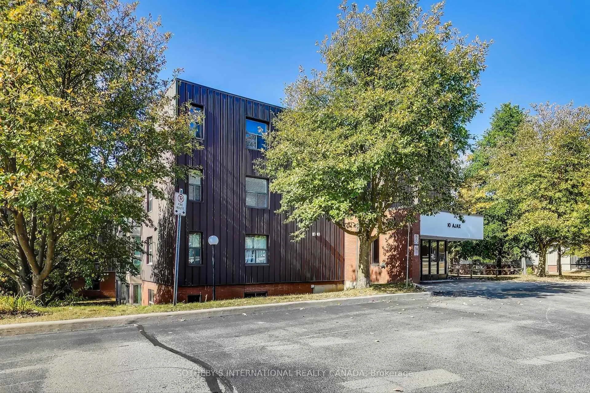 Photo 2 of Unit 104, 10 Ajax Street, Guelph, Junction/Onward Willow — HOMEH
