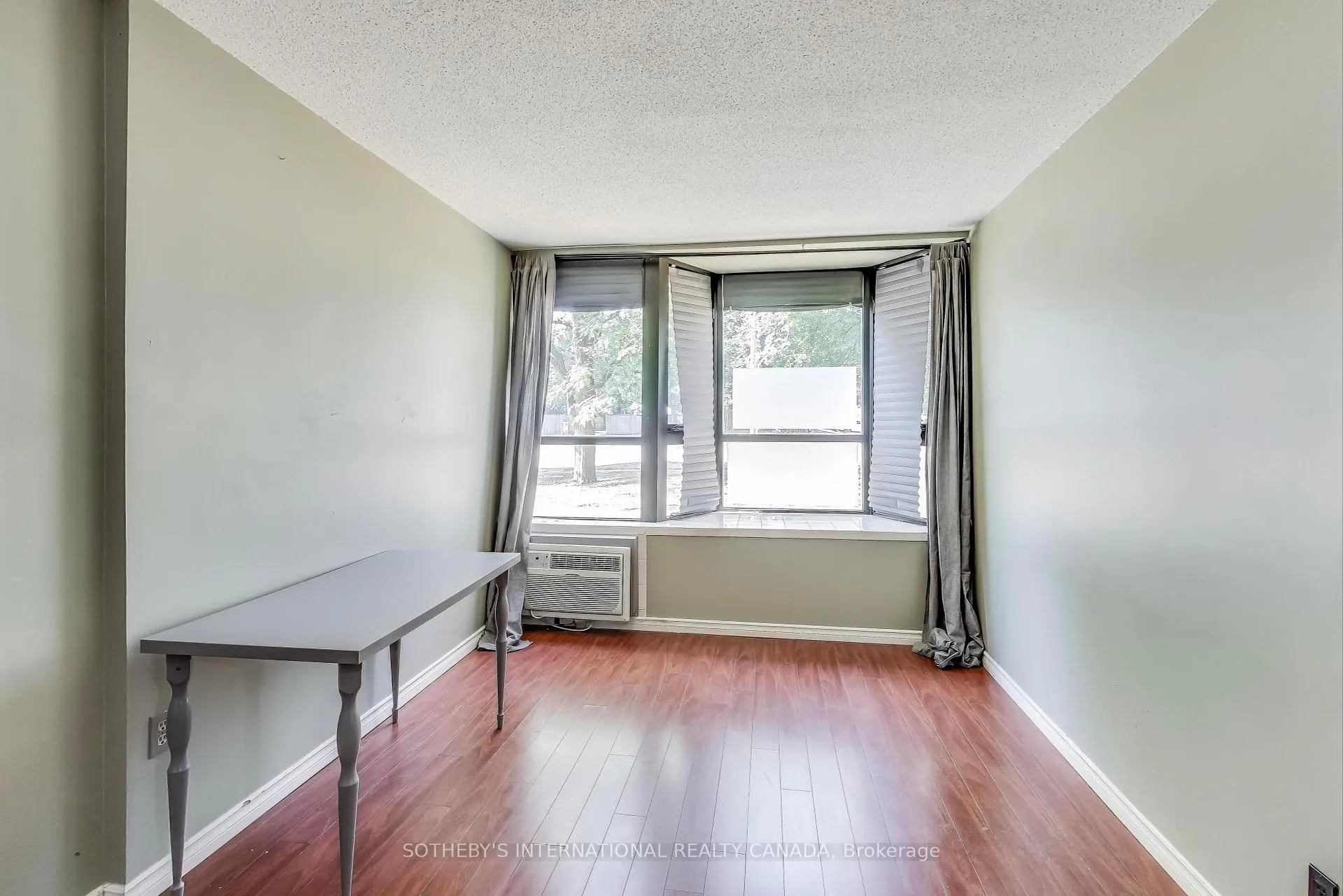 Photo 7 of Unit 104, 10 Ajax Street, Guelph, Junction/Onward Willow — HOMEH