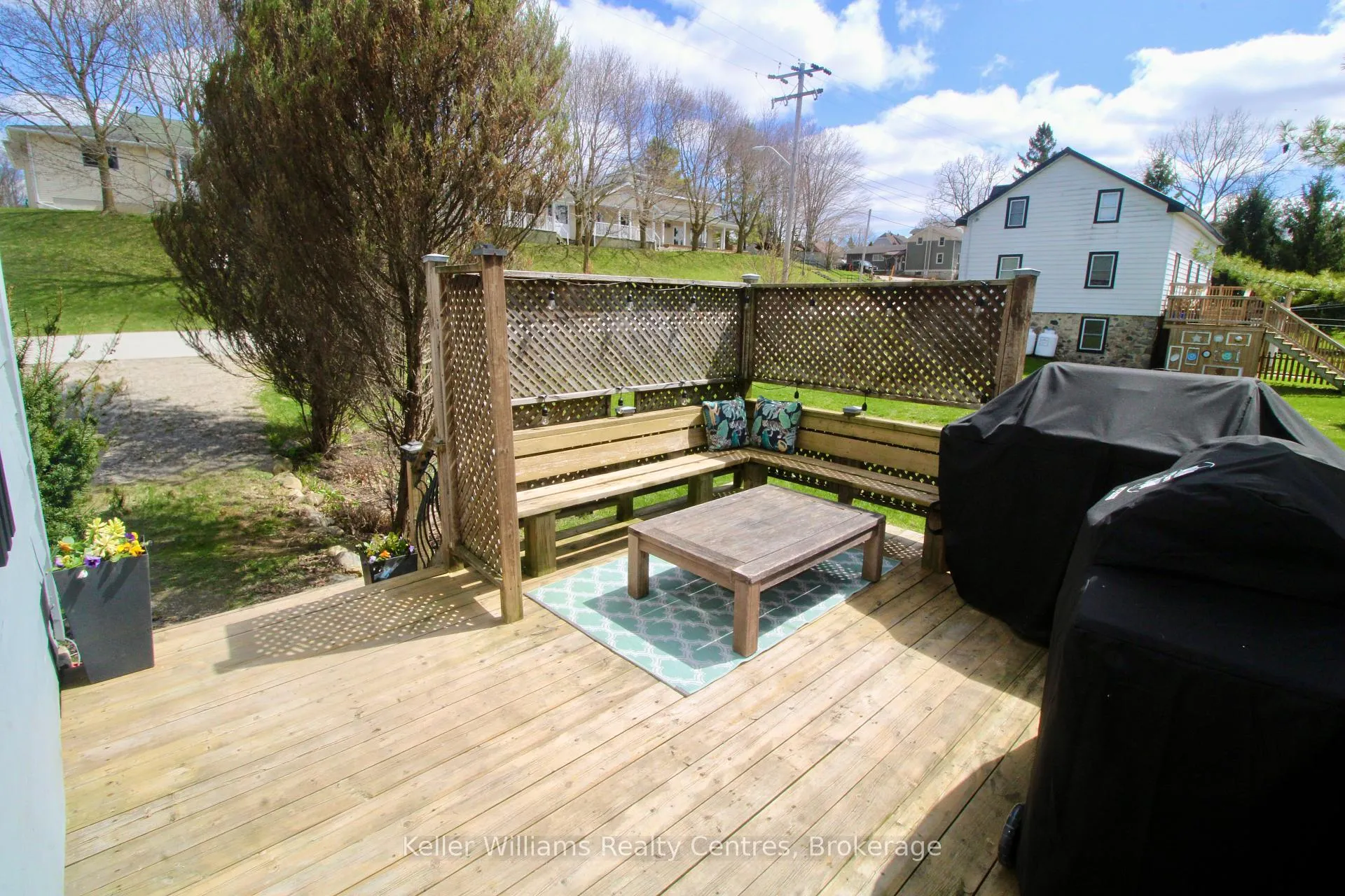 Photo 5 of 714 Queen Street, West Grey, Neustadt — HOMEH