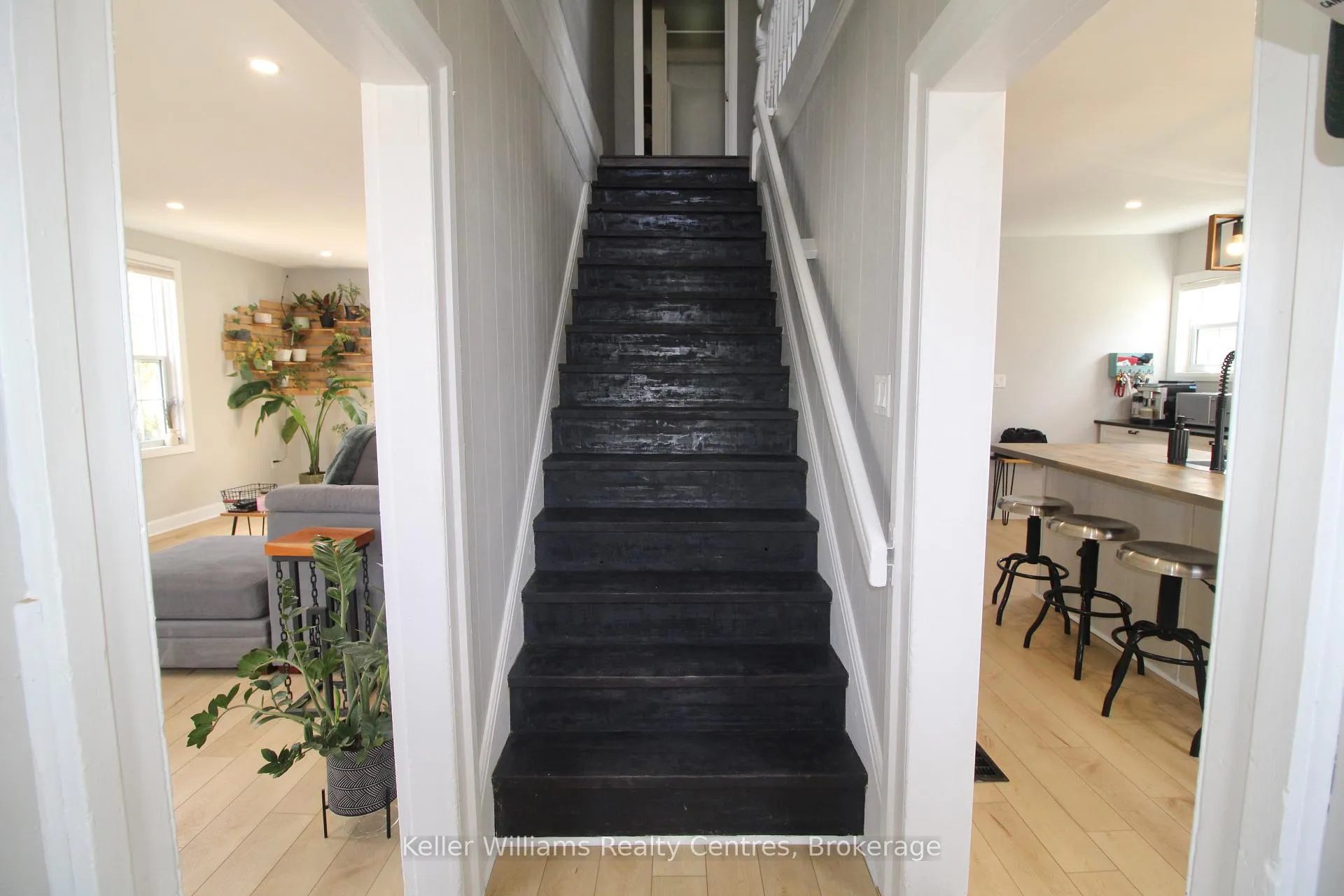 Photo 16 of 714 Queen Street, West Grey, Neustadt — HOMEH