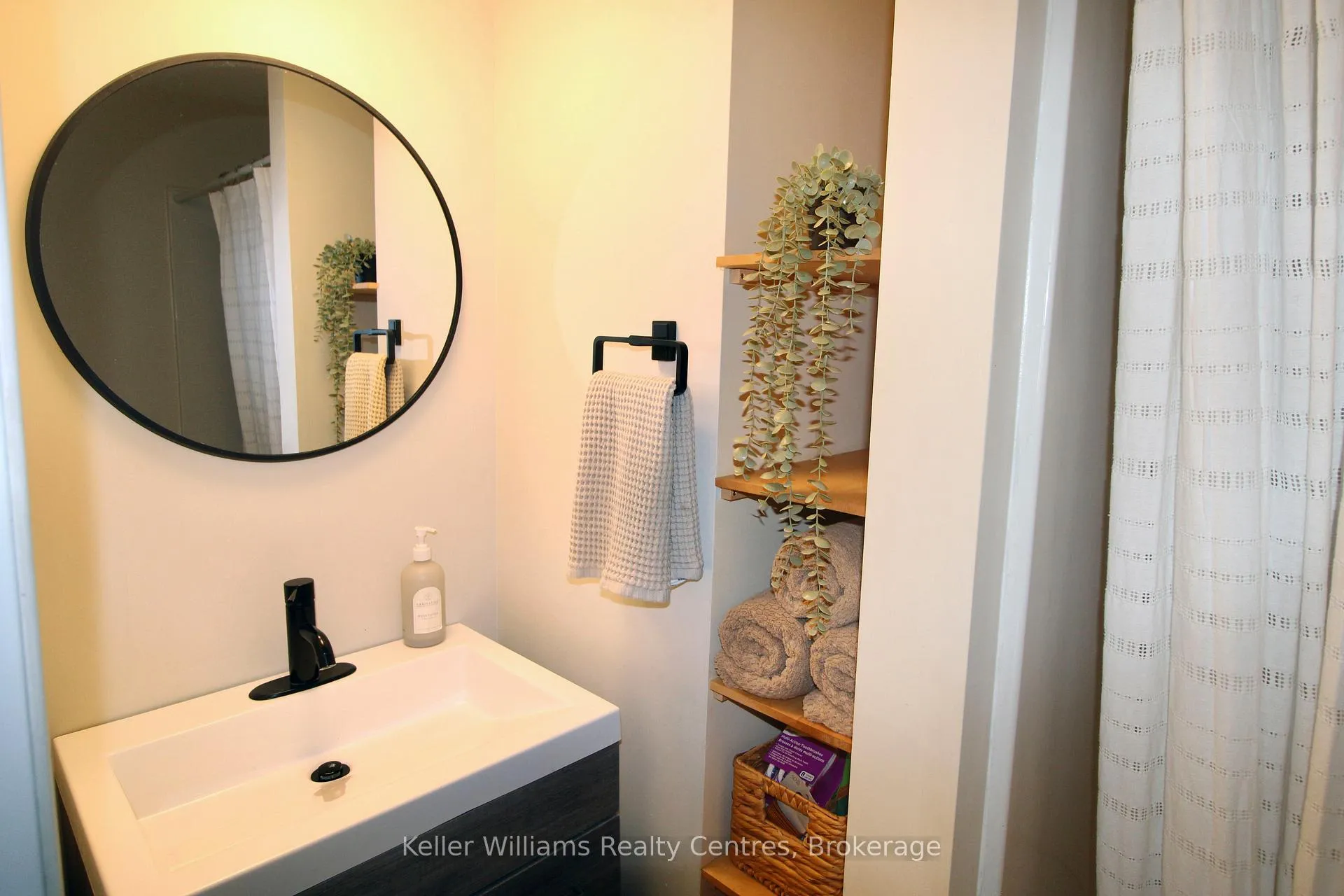 Photo 21 of 714 Queen Street, West Grey, Neustadt — HOMEH