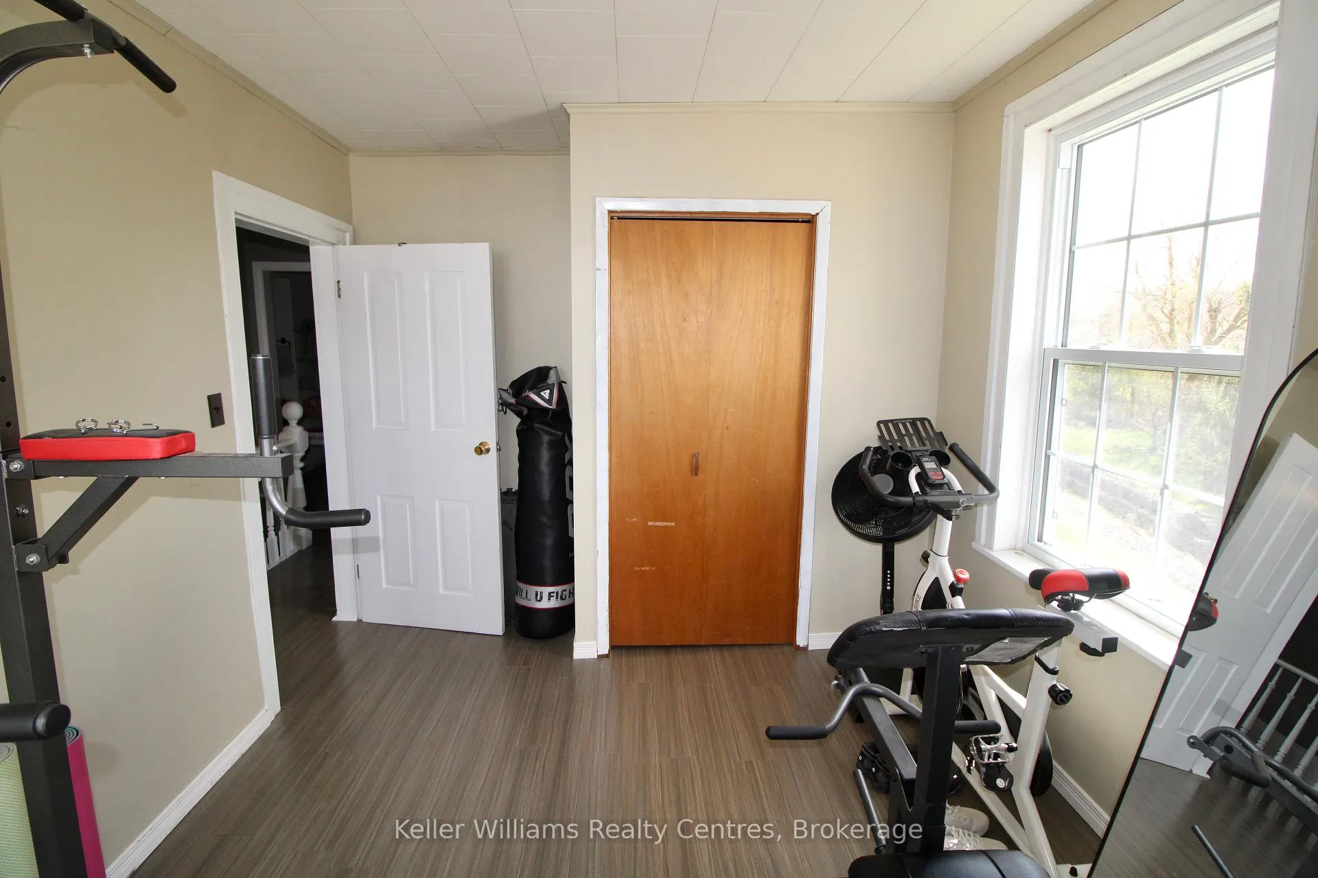Photo 23 of 714 Queen Street, West Grey, Neustadt — HOMEH