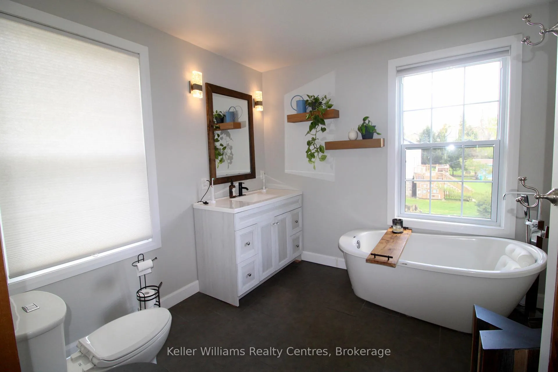 Photo 27 of 714 Queen Street, West Grey, Neustadt — HOMEH