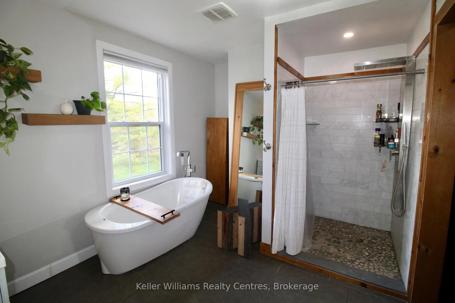 Photo 29 of 714 Queen Street, West Grey, Neustadt — HOMEH
