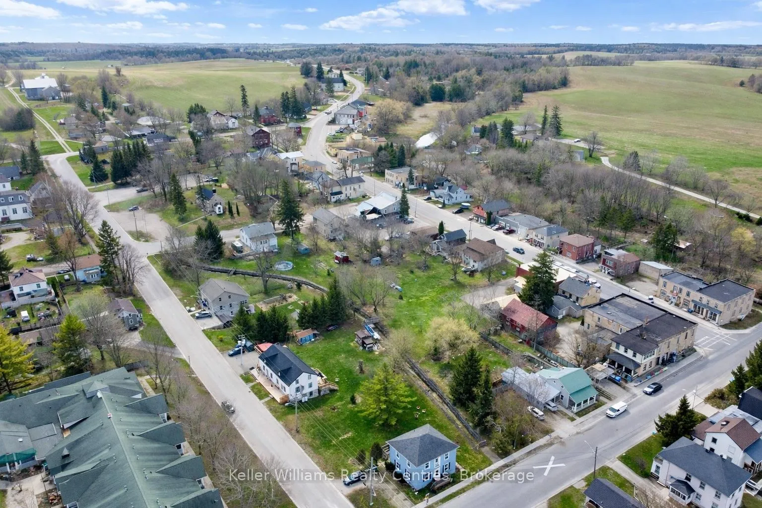 Photo 35 of 714 Queen Street, West Grey, Neustadt — HOMEH