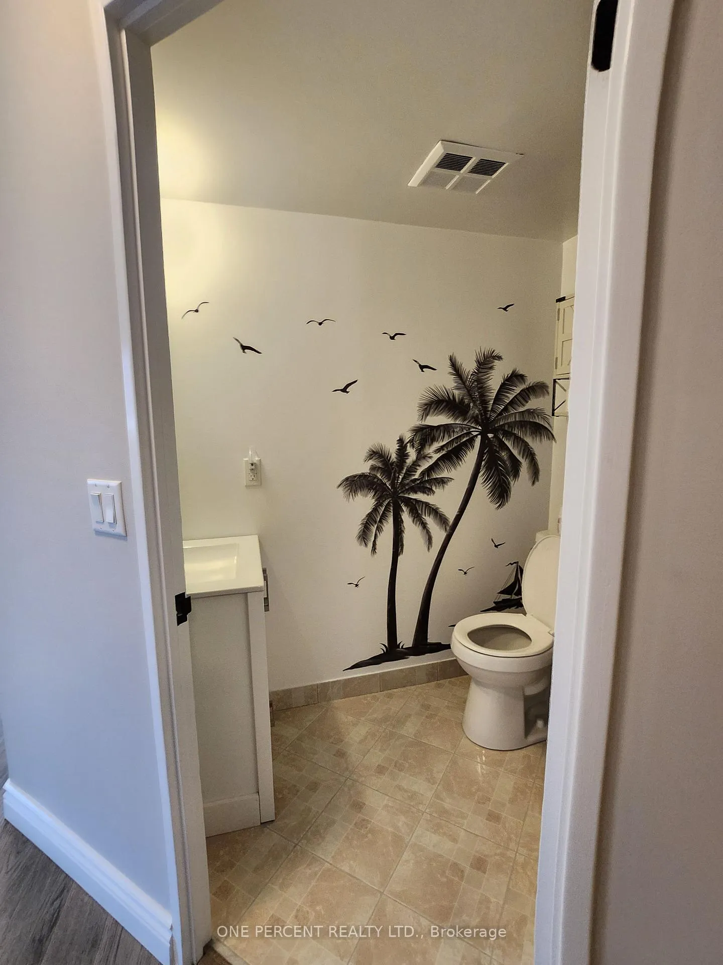 Photo 15 of Unit 311, 150 Dunlop Street E, Barrie, City Centre — HOMEH