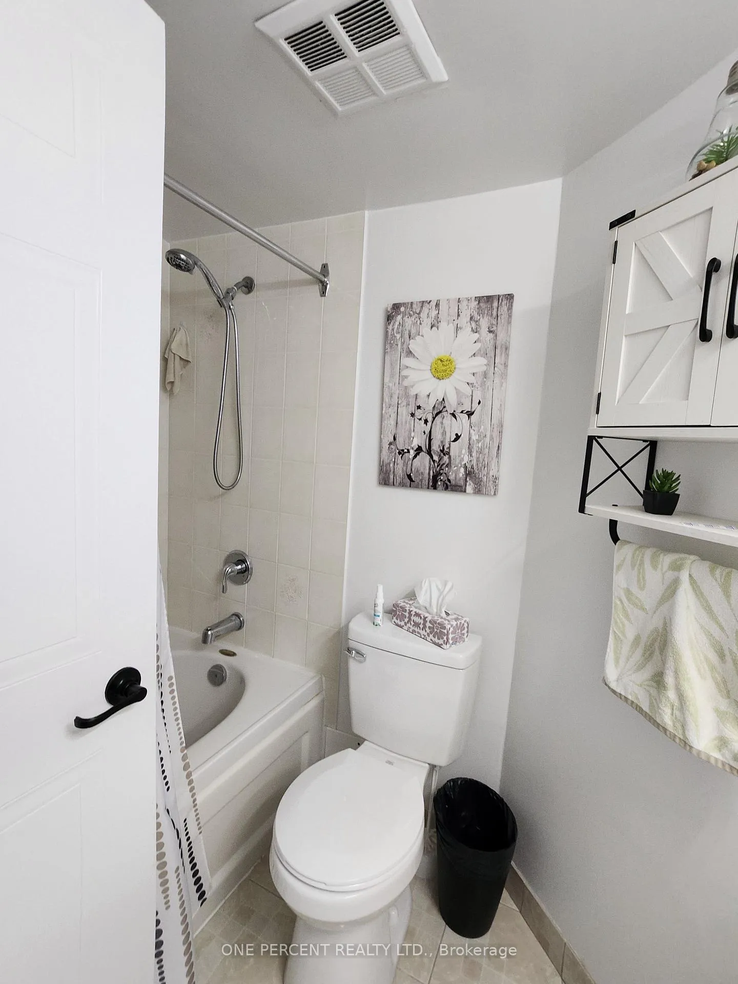 Photo 18 of Unit 311, 150 Dunlop Street E, Barrie, City Centre — HOMEH