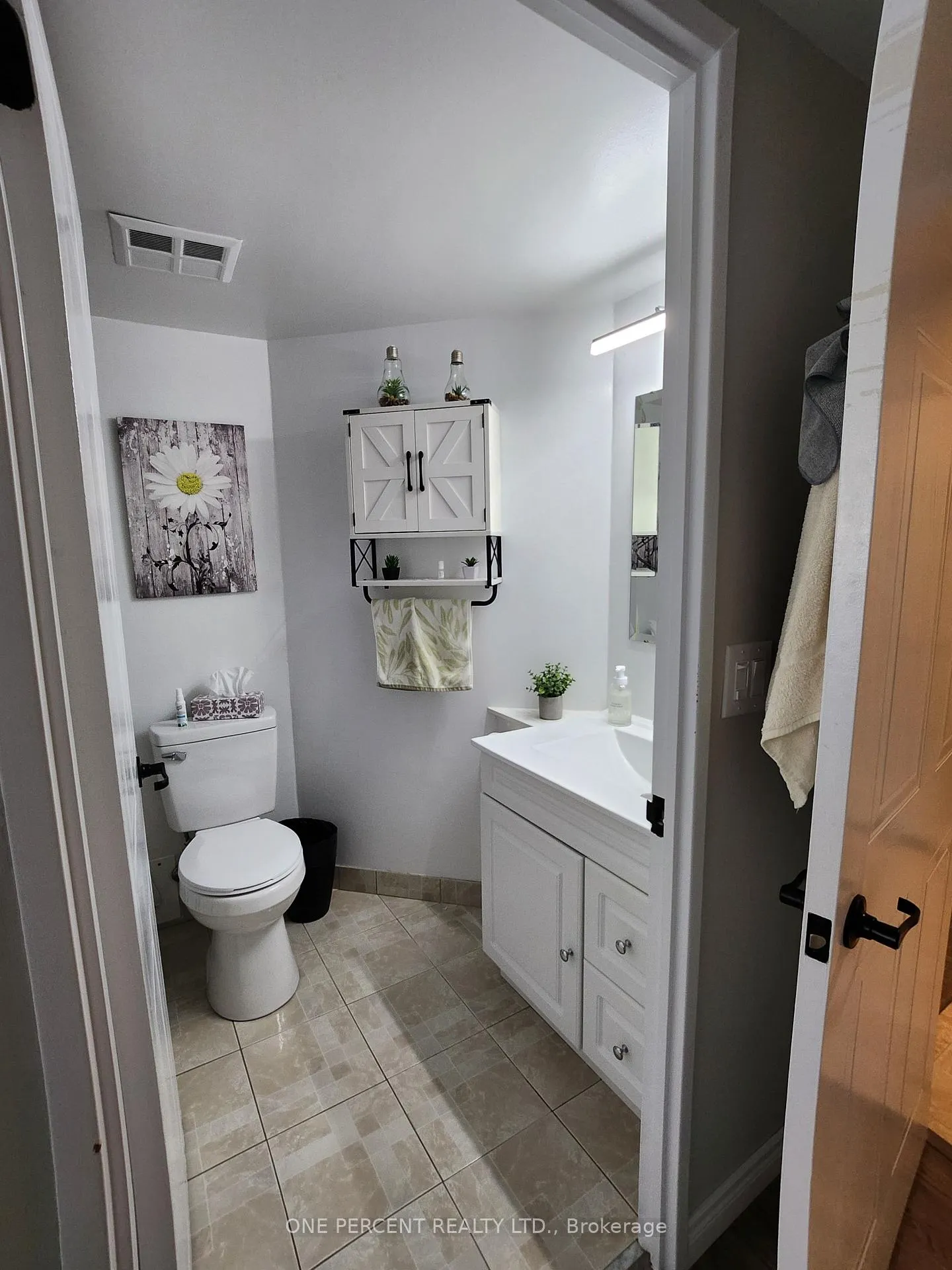 Photo 19 of Unit 311, 150 Dunlop Street E, Barrie, City Centre — HOMEH