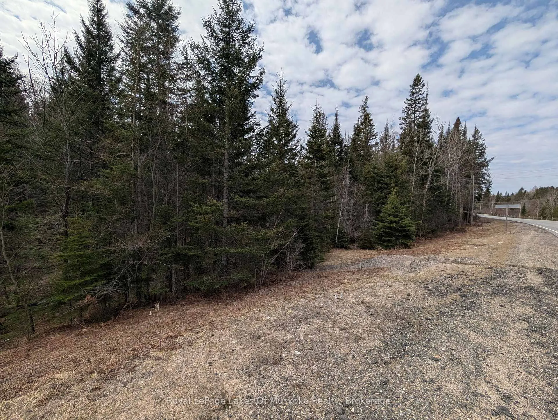 Photo 7 of 518 E Highway, Perry, Emsdale — HOMEH