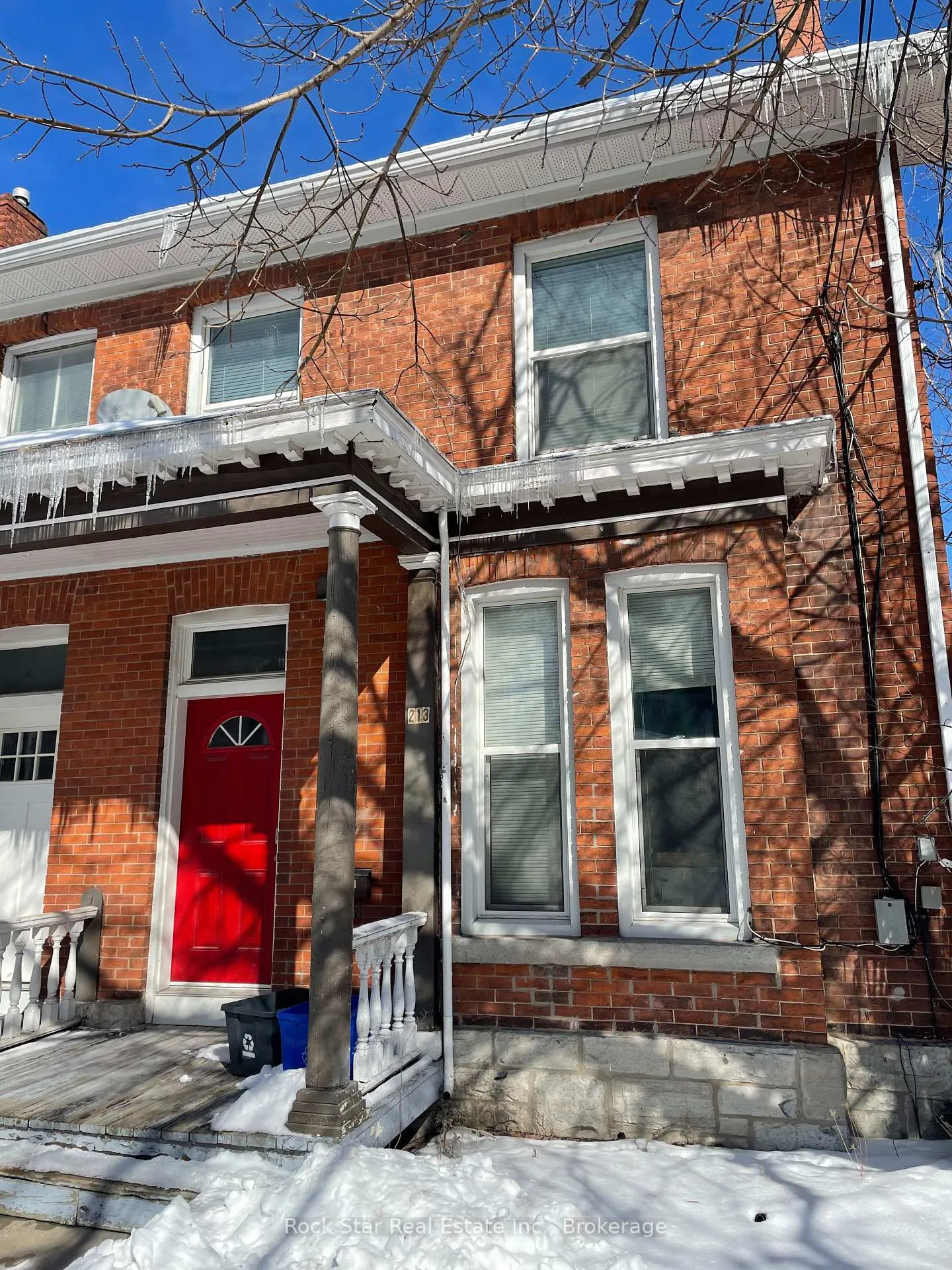 Front of 213 Colborne Street