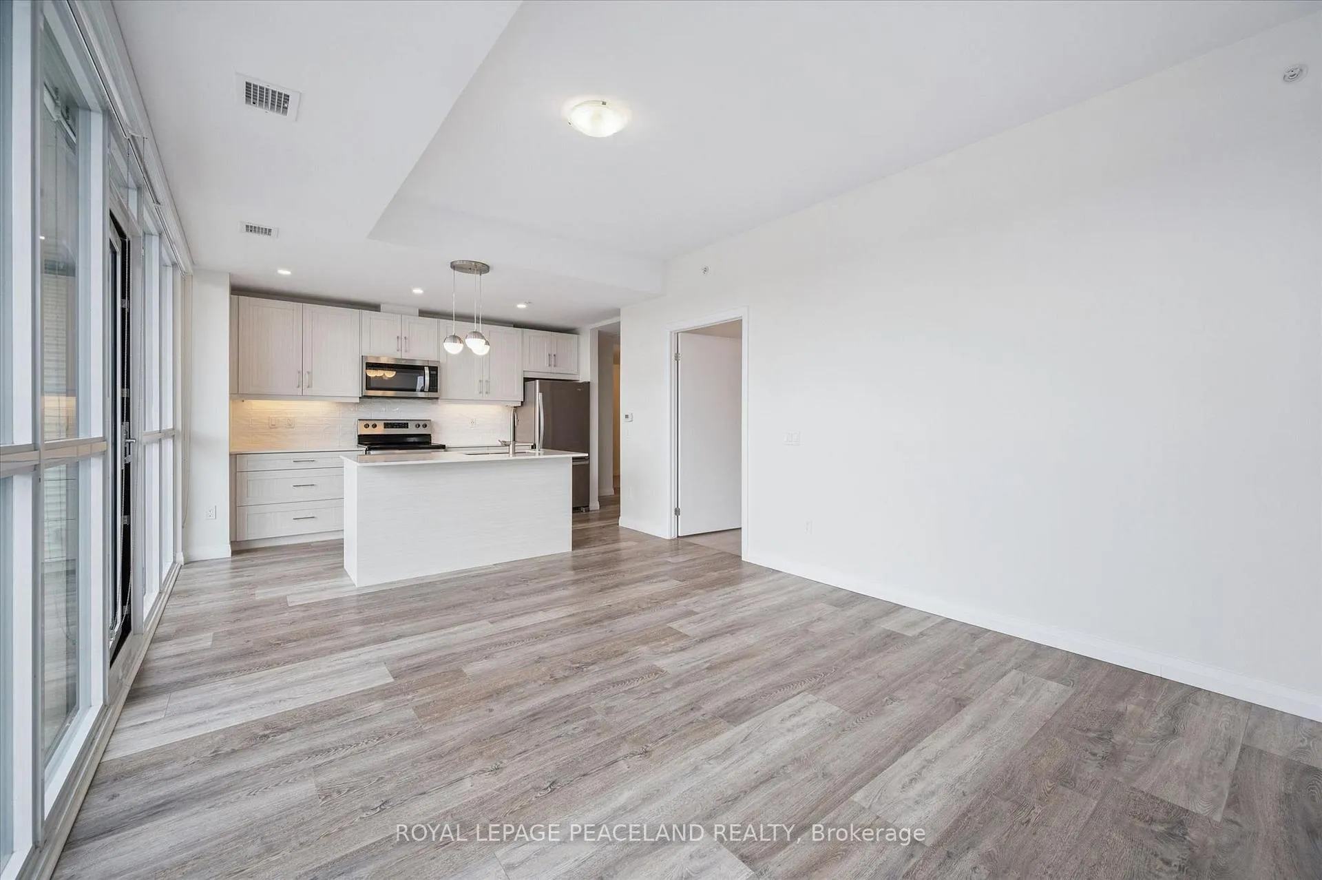 Photo 18 of Unit 1902, 60 charles Street W, Kitchener — HOMEH