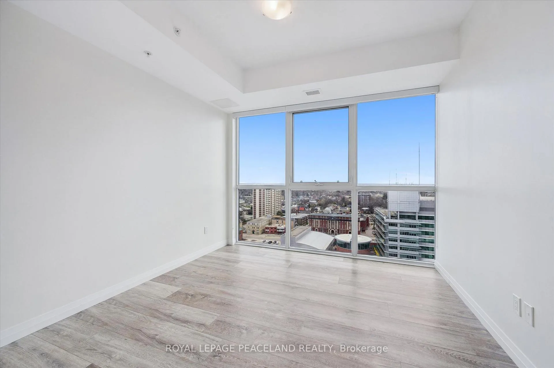 Photo 20 of Unit 1902, 60 charles Street W, Kitchener — HOMEH