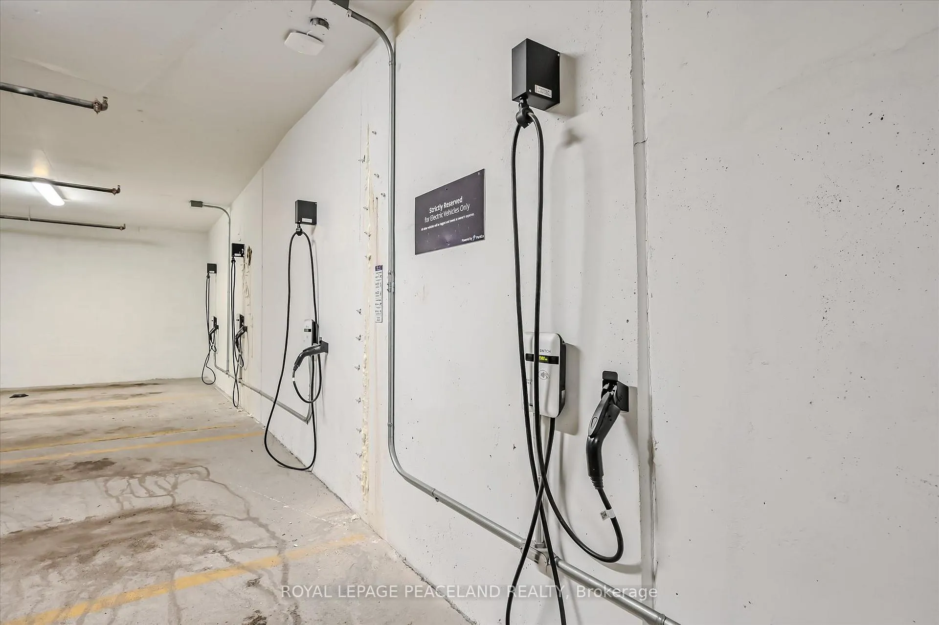 Photo 40 of Unit 1902, 60 charles Street W, Kitchener — HOMEH