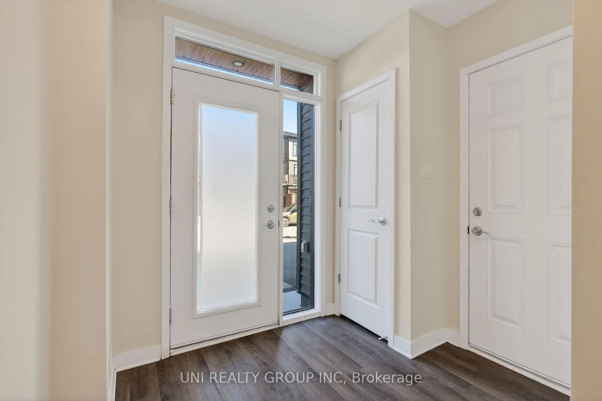 Photo 4 of 184 Visor Private, Ottawa, Kanata - Emerald Meadows/Trailwest — HOMEH