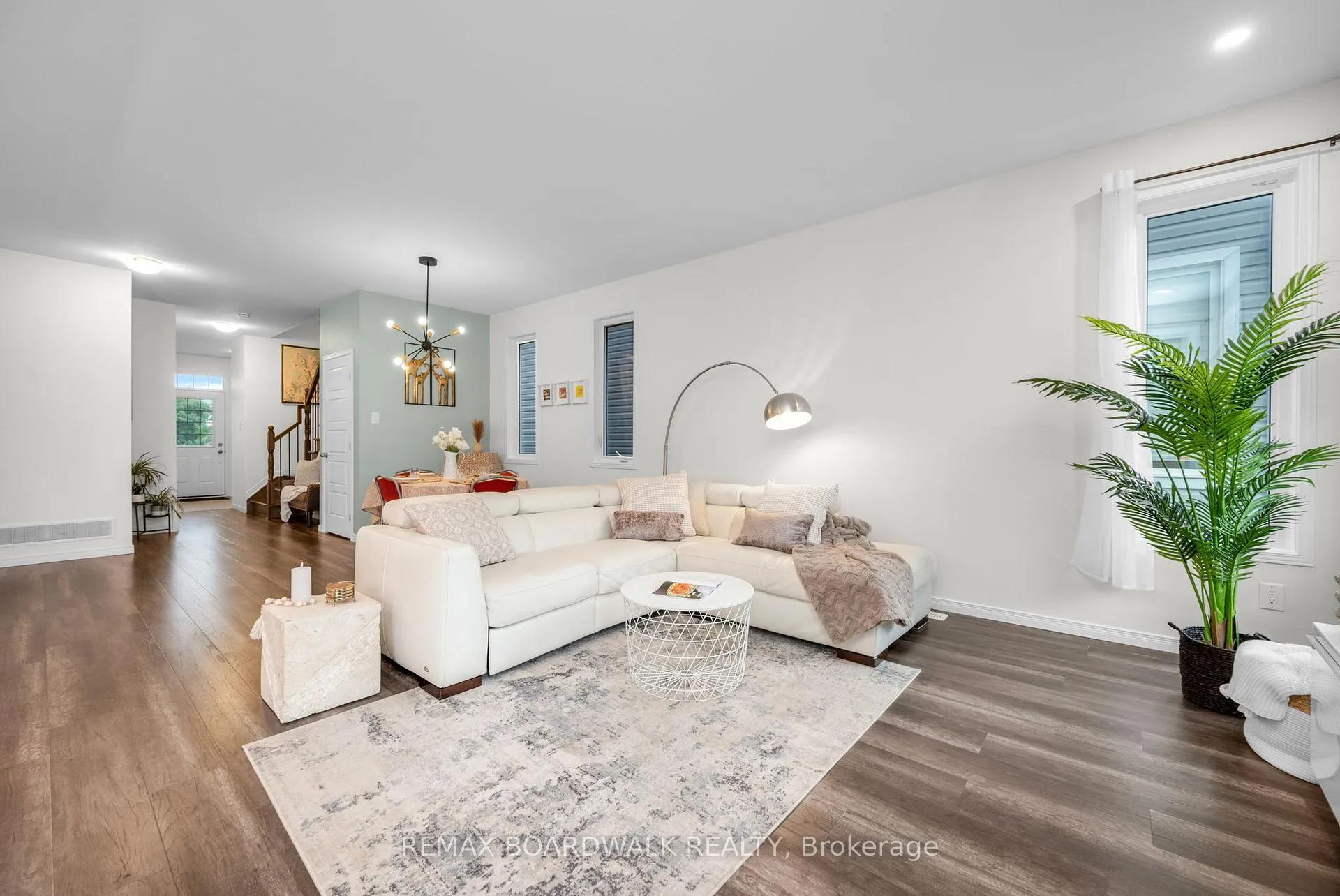 Photo 14 of 302 Haliburton Heights, Ottawa, Kanata - Emerald Meadows/Trailwest — HOMEH