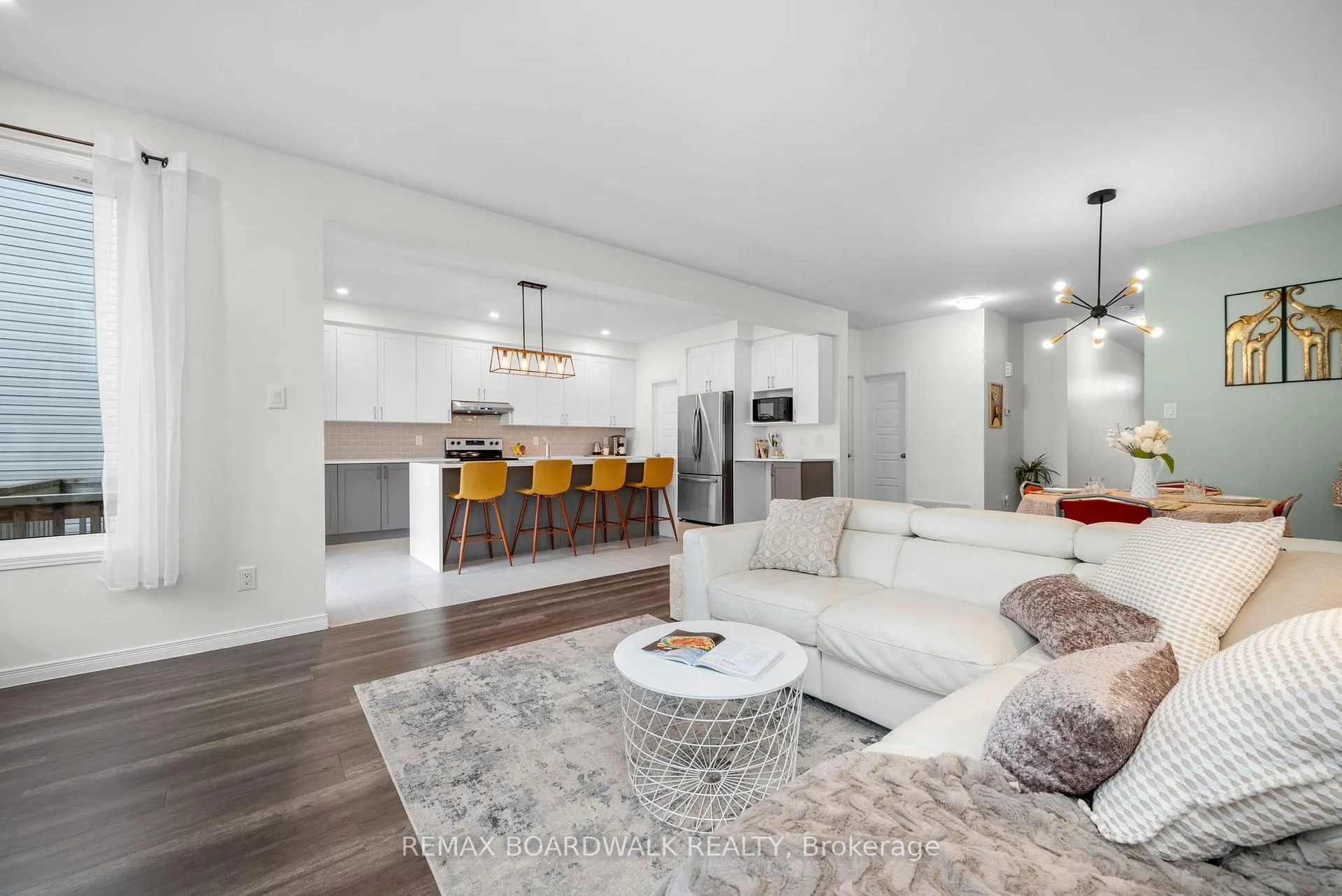 Photo 15 of 302 Haliburton Heights, Ottawa, Kanata - Emerald Meadows/Trailwest — HOMEH