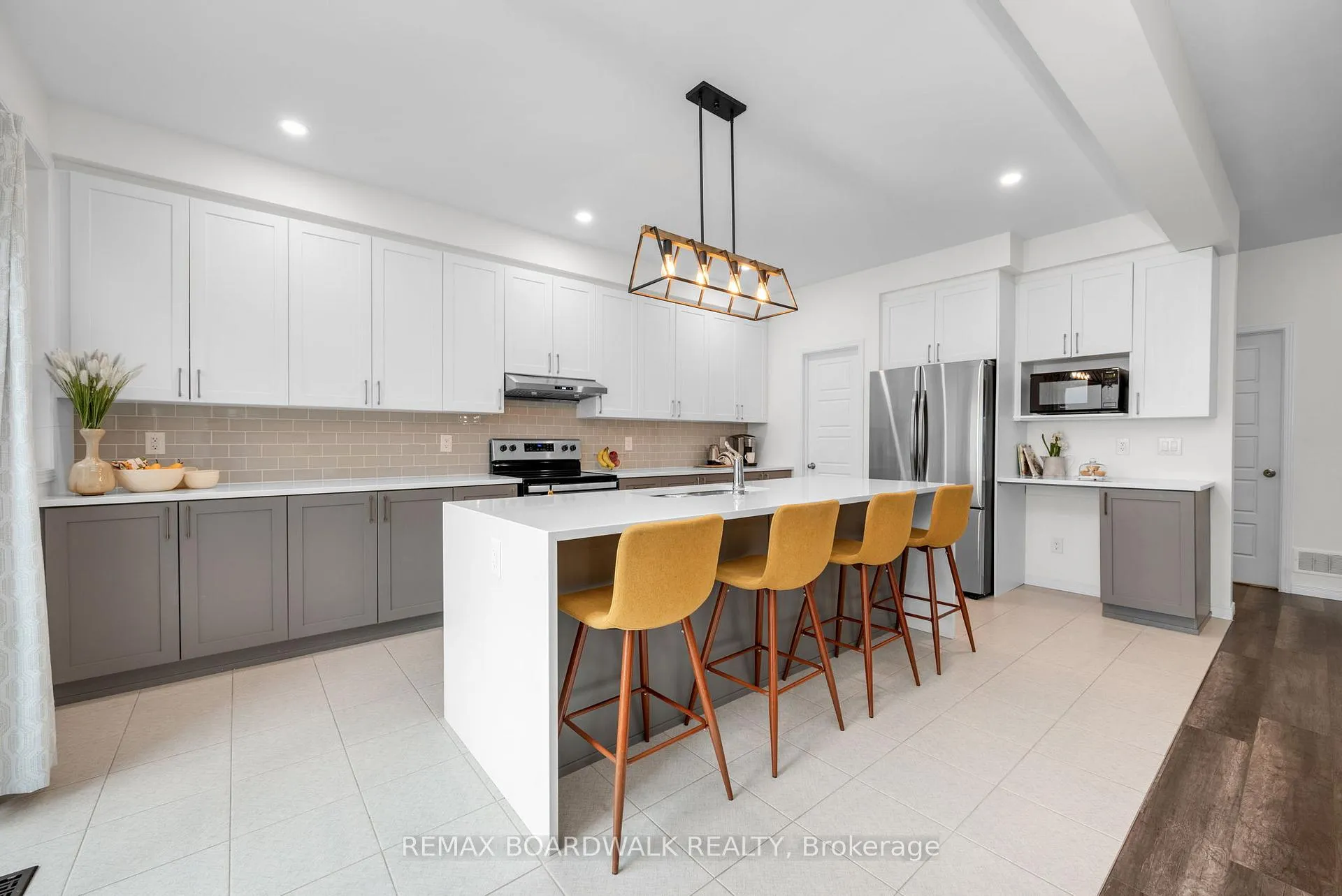 Photo 16 of 302 Haliburton Heights, Ottawa, Kanata - Emerald Meadows/Trailwest — HOMEH