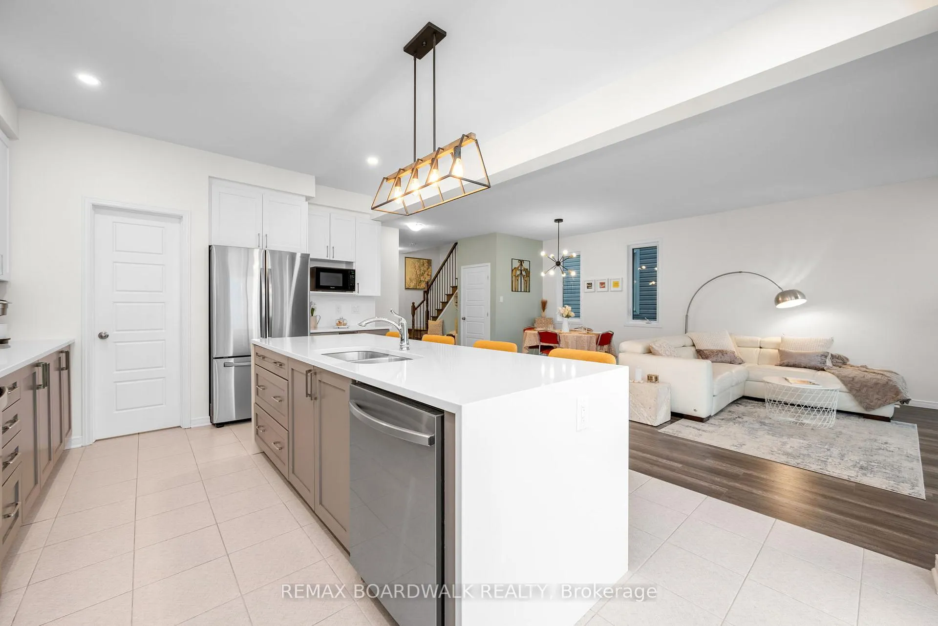 Photo 25 of 302 Haliburton Heights, Ottawa, Kanata - Emerald Meadows/Trailwest — HOMEH