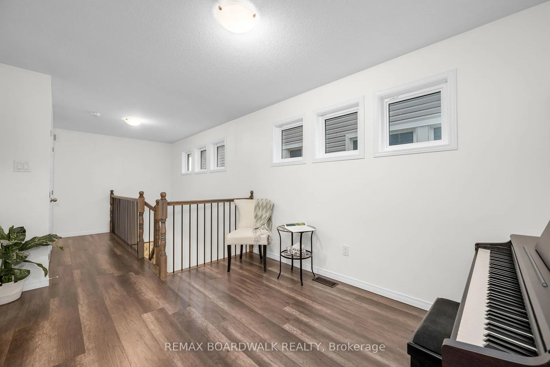 Photo 30 of 302 Haliburton Heights, Ottawa, Kanata - Emerald Meadows/Trailwest — HOMEH