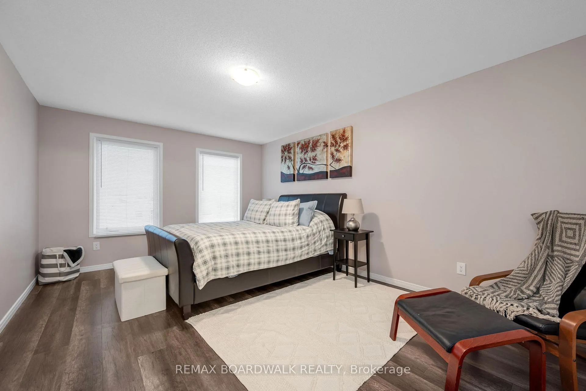 Photo 33 of 302 Haliburton Heights, Ottawa, Kanata - Emerald Meadows/Trailwest — HOMEH
