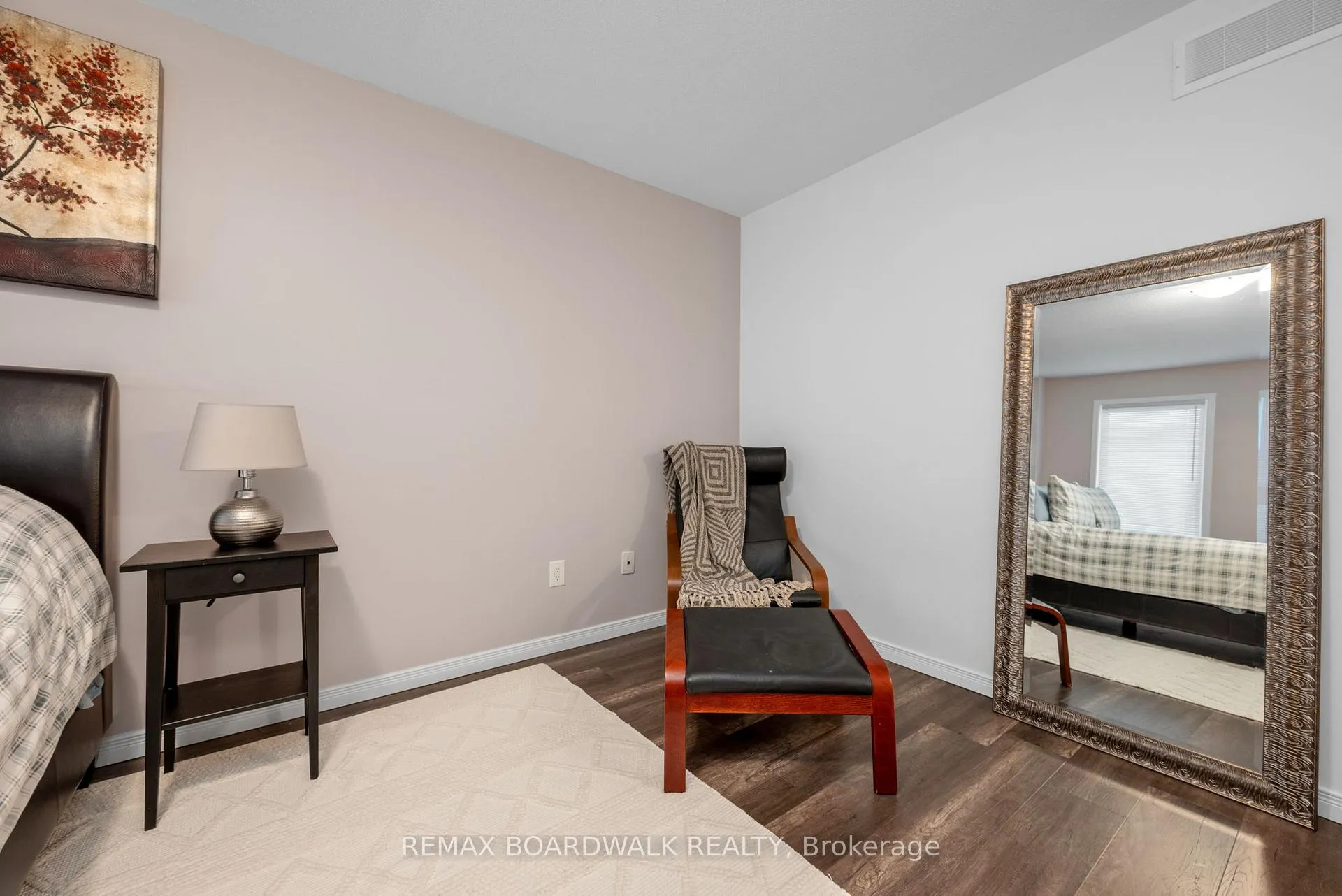 Photo 35 of 302 Haliburton Heights, Ottawa, Kanata - Emerald Meadows/Trailwest — HOMEH