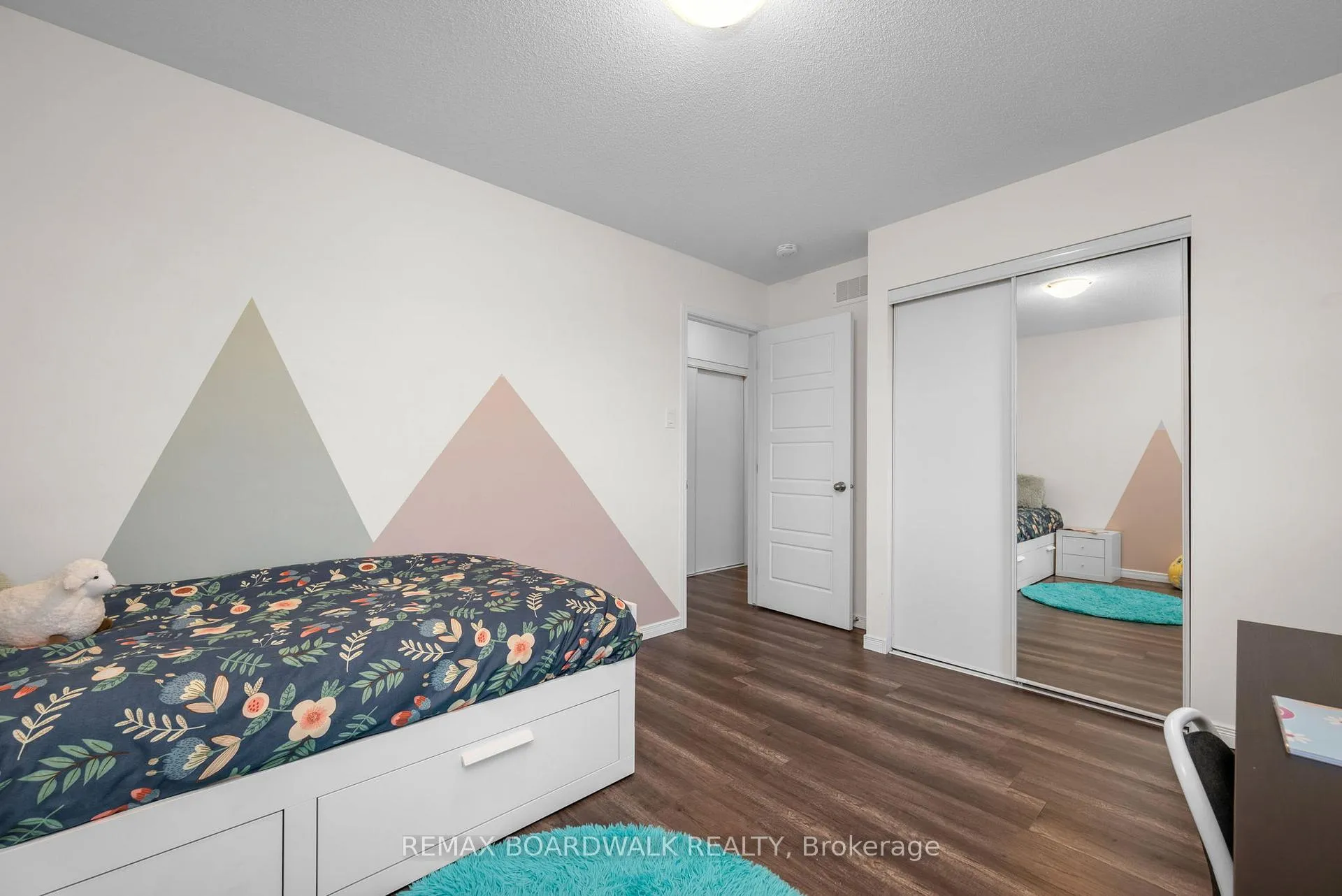 Photo 41 of 302 Haliburton Heights, Ottawa, Kanata - Emerald Meadows/Trailwest — HOMEH