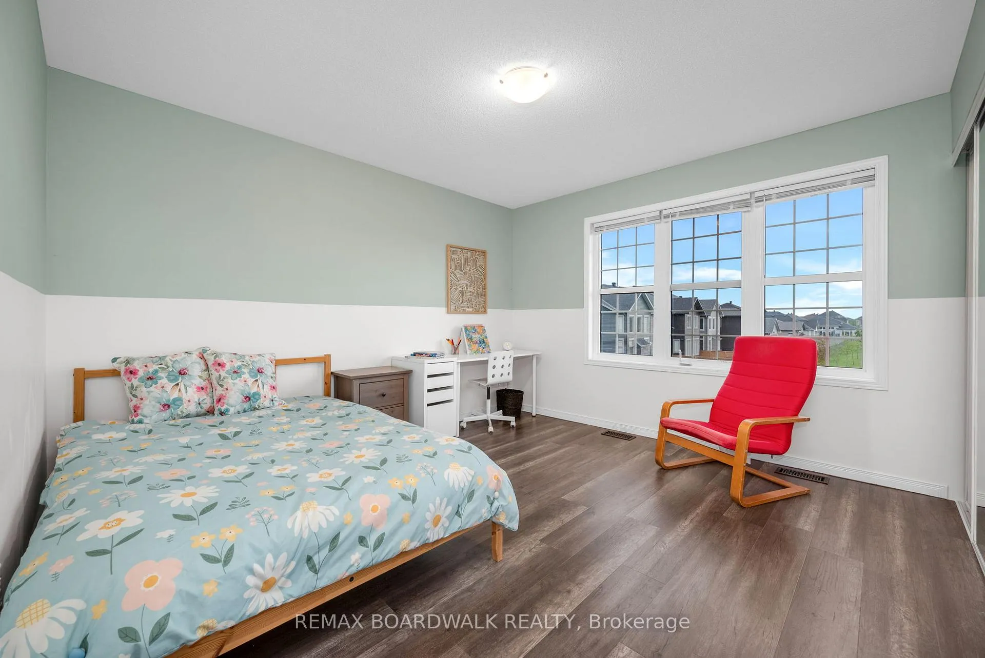 Photo 42 of 302 Haliburton Heights, Ottawa, Kanata - Emerald Meadows/Trailwest — HOMEH