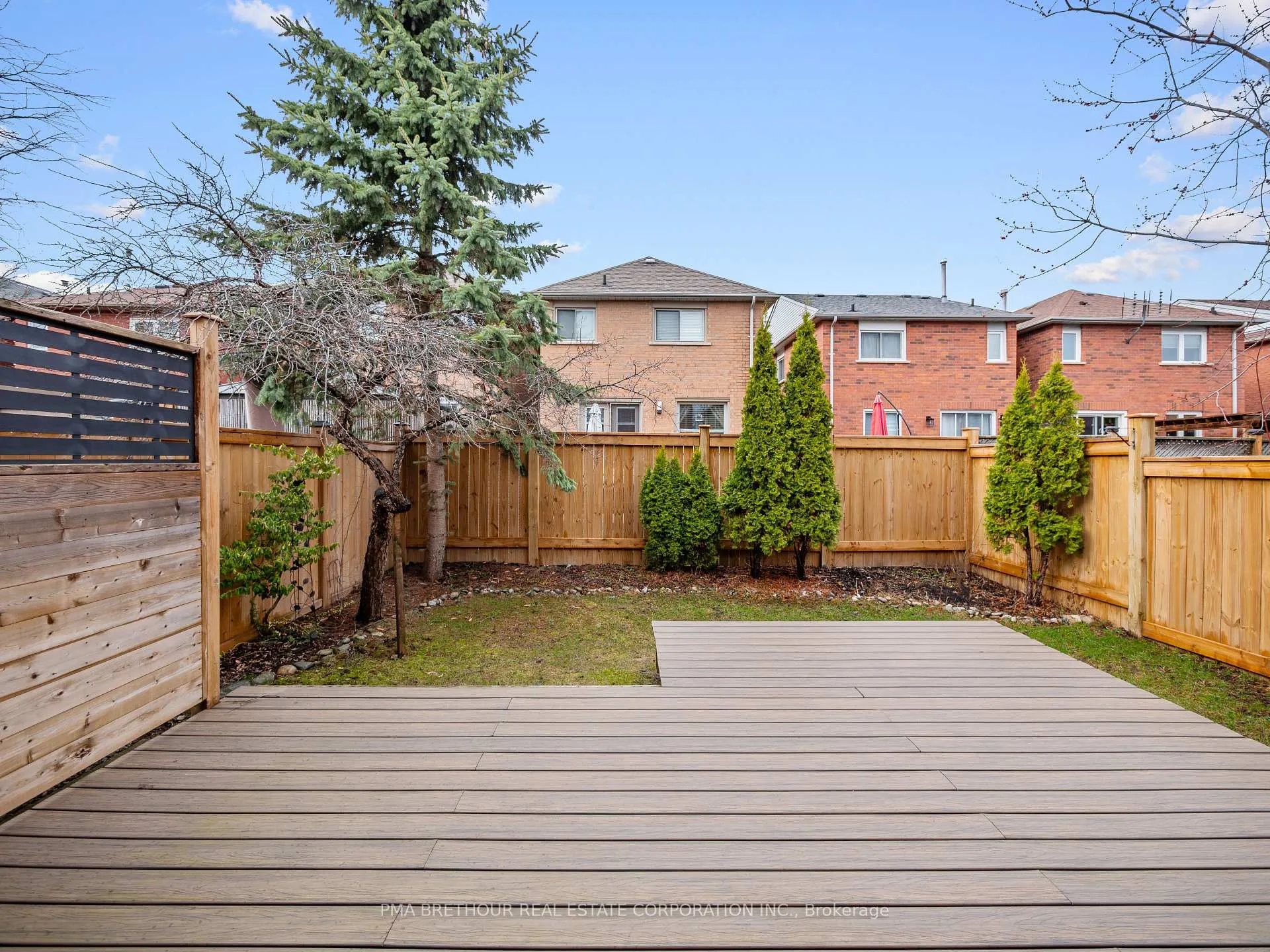Photo 3 of 110 White Pine Crescent, Pickering, Highbush — HOMEH
