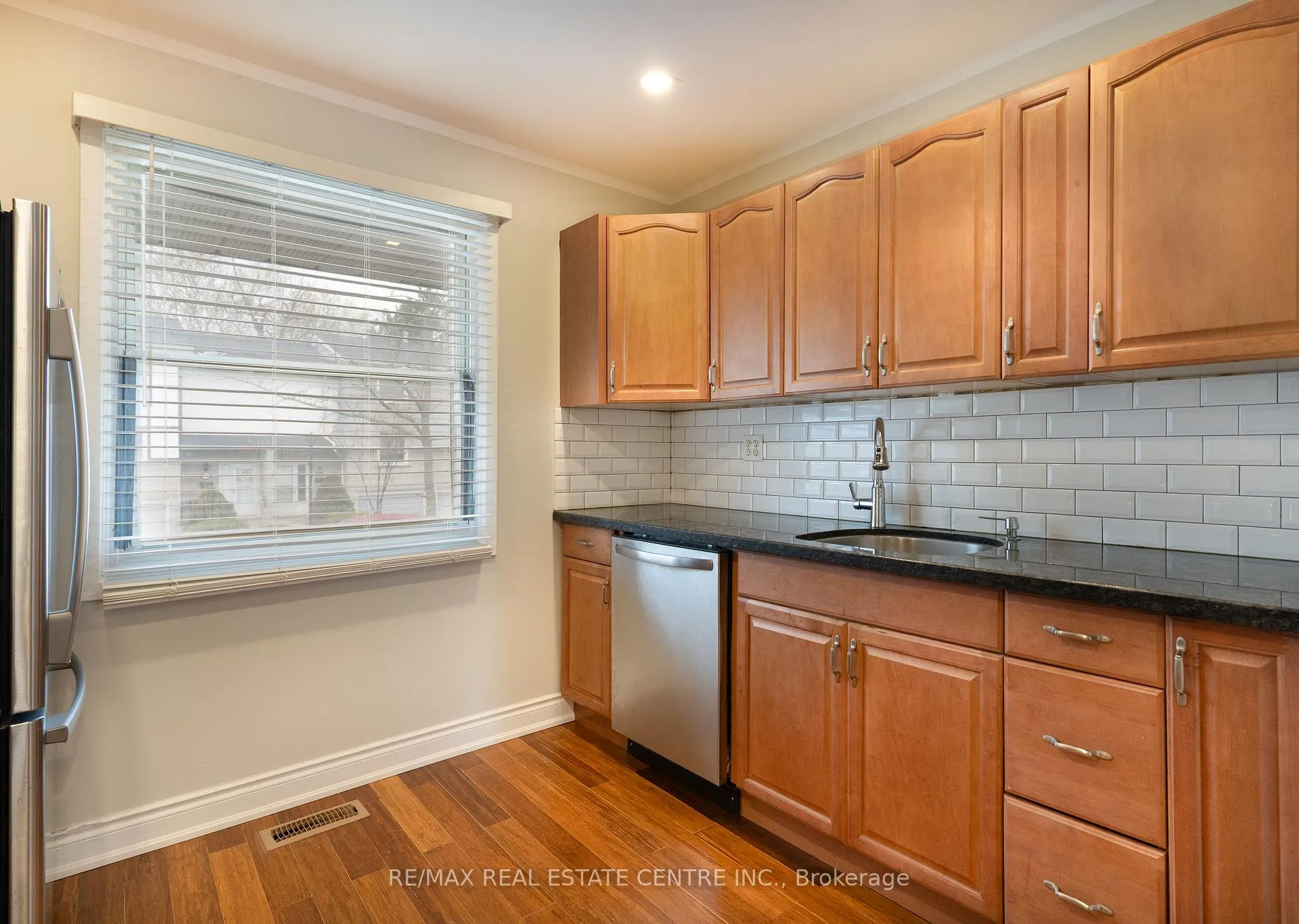 Photo 5 of Unit 3, 85 Albright Road, Hamilton, Vincent — HOMEH