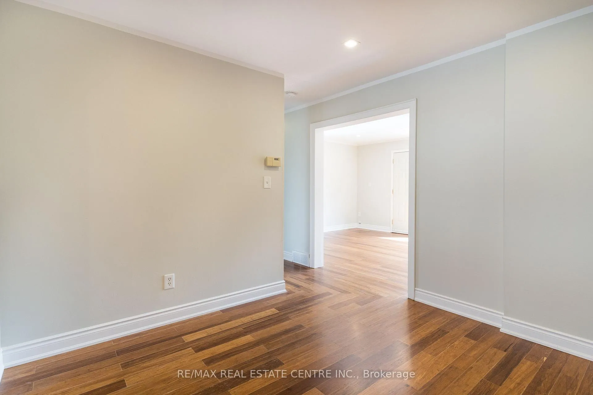 Photo 10 of Unit 3, 85 Albright Road, Hamilton, Vincent — HOMEH
