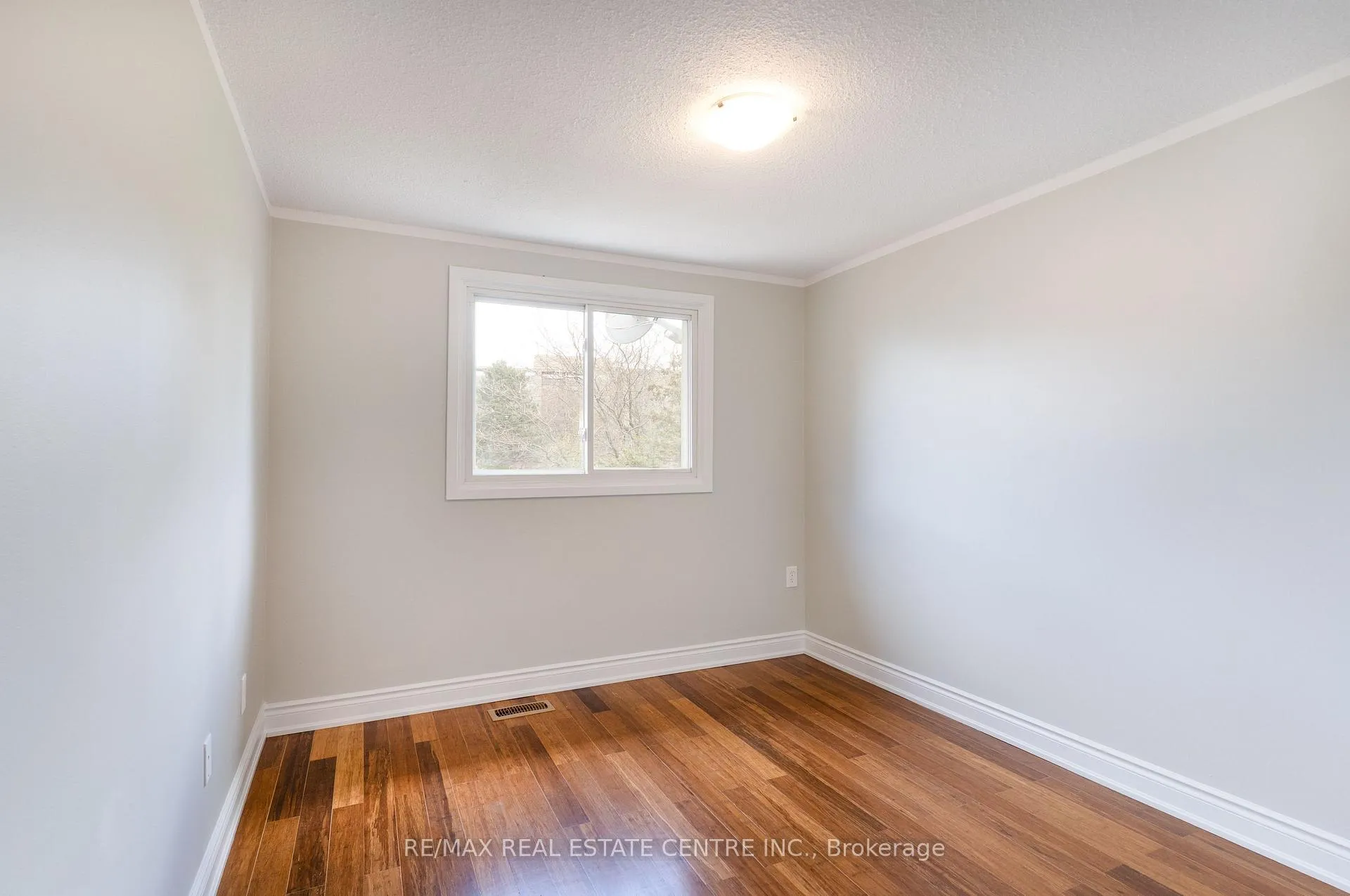 Photo 13 of Unit 3, 85 Albright Road, Hamilton, Vincent — HOMEH