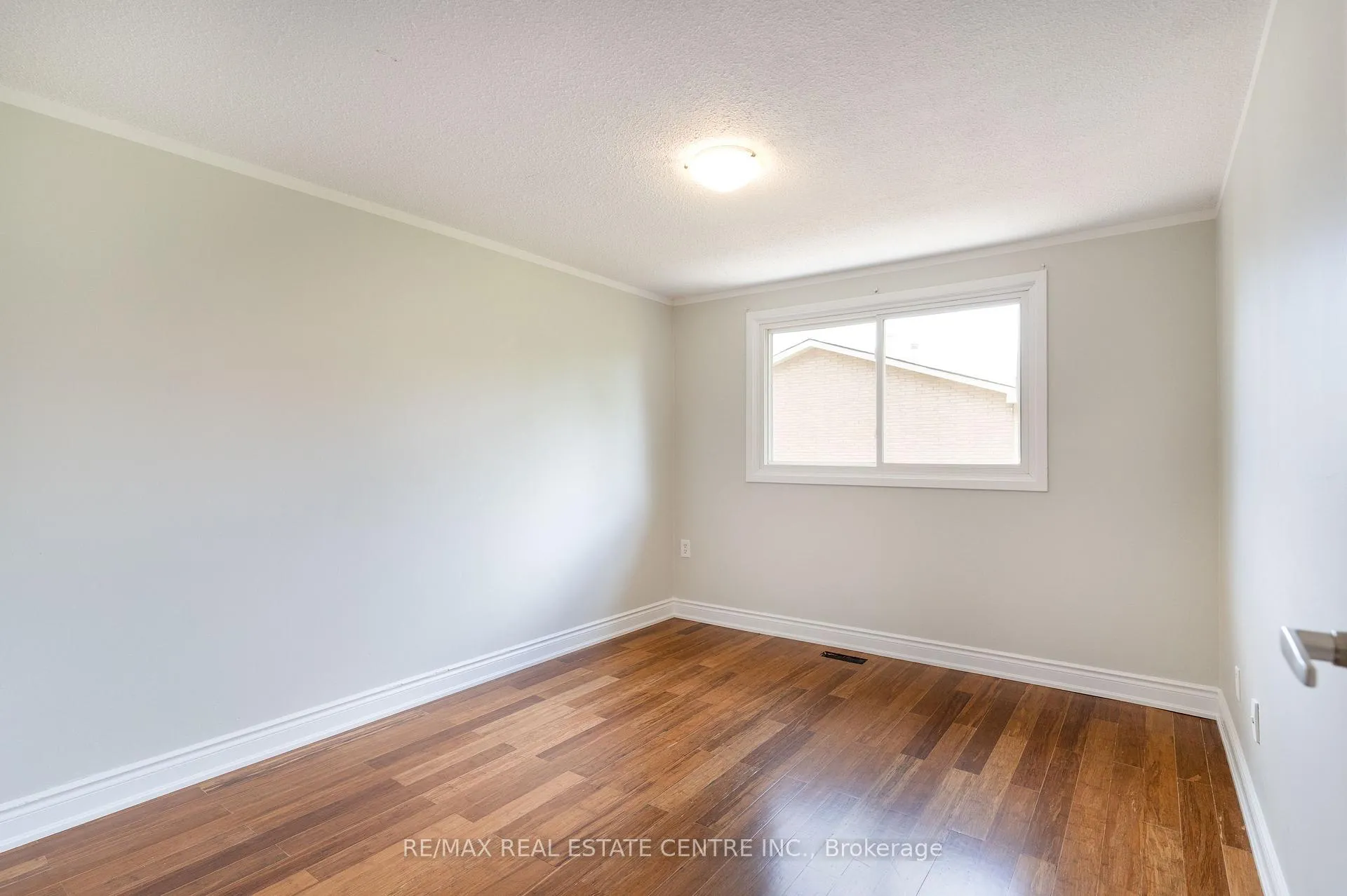Photo 15 of Unit 3, 85 Albright Road, Hamilton, Vincent — HOMEH