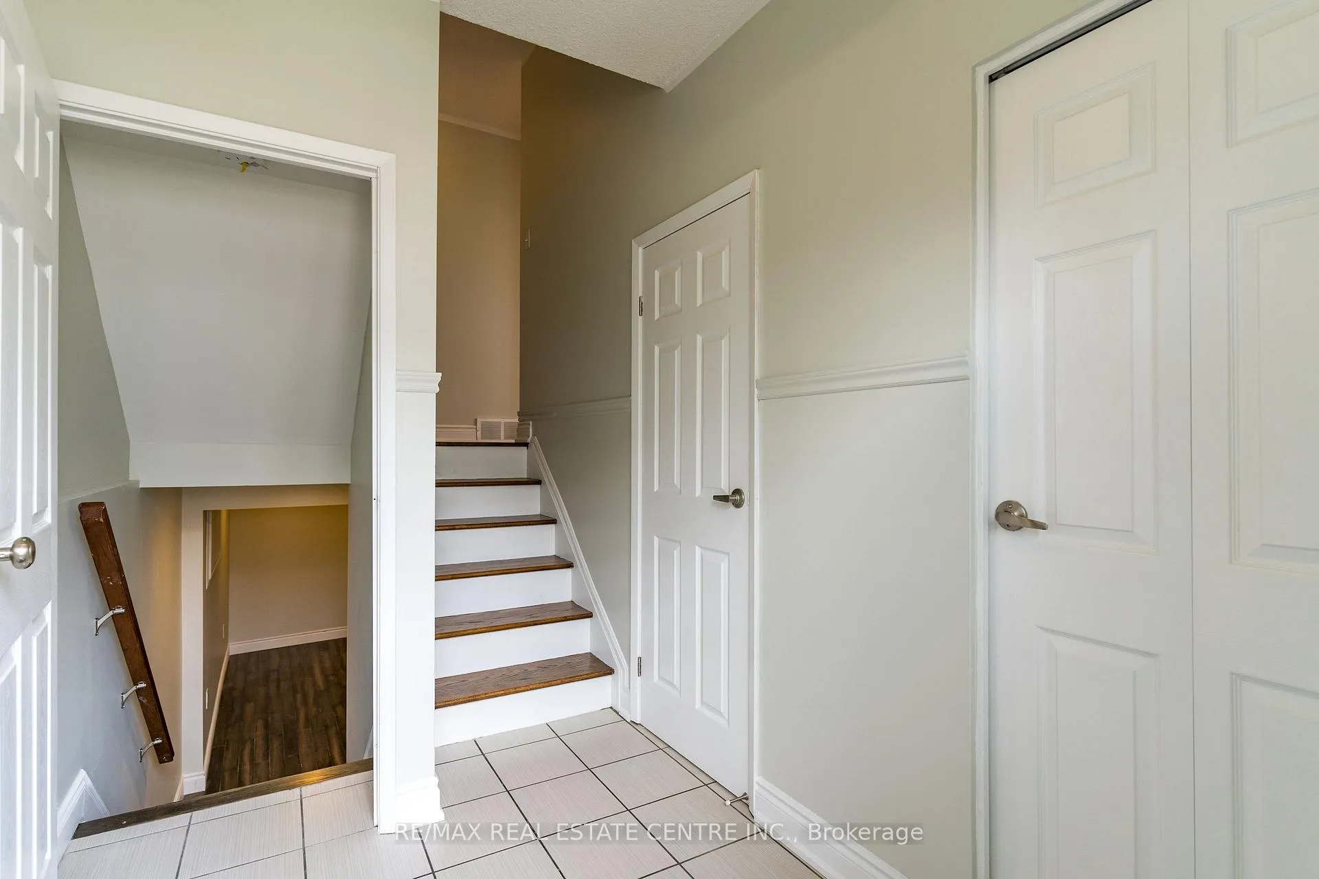Photo 24 of Unit 3, 85 Albright Road, Hamilton, Vincent — HOMEH