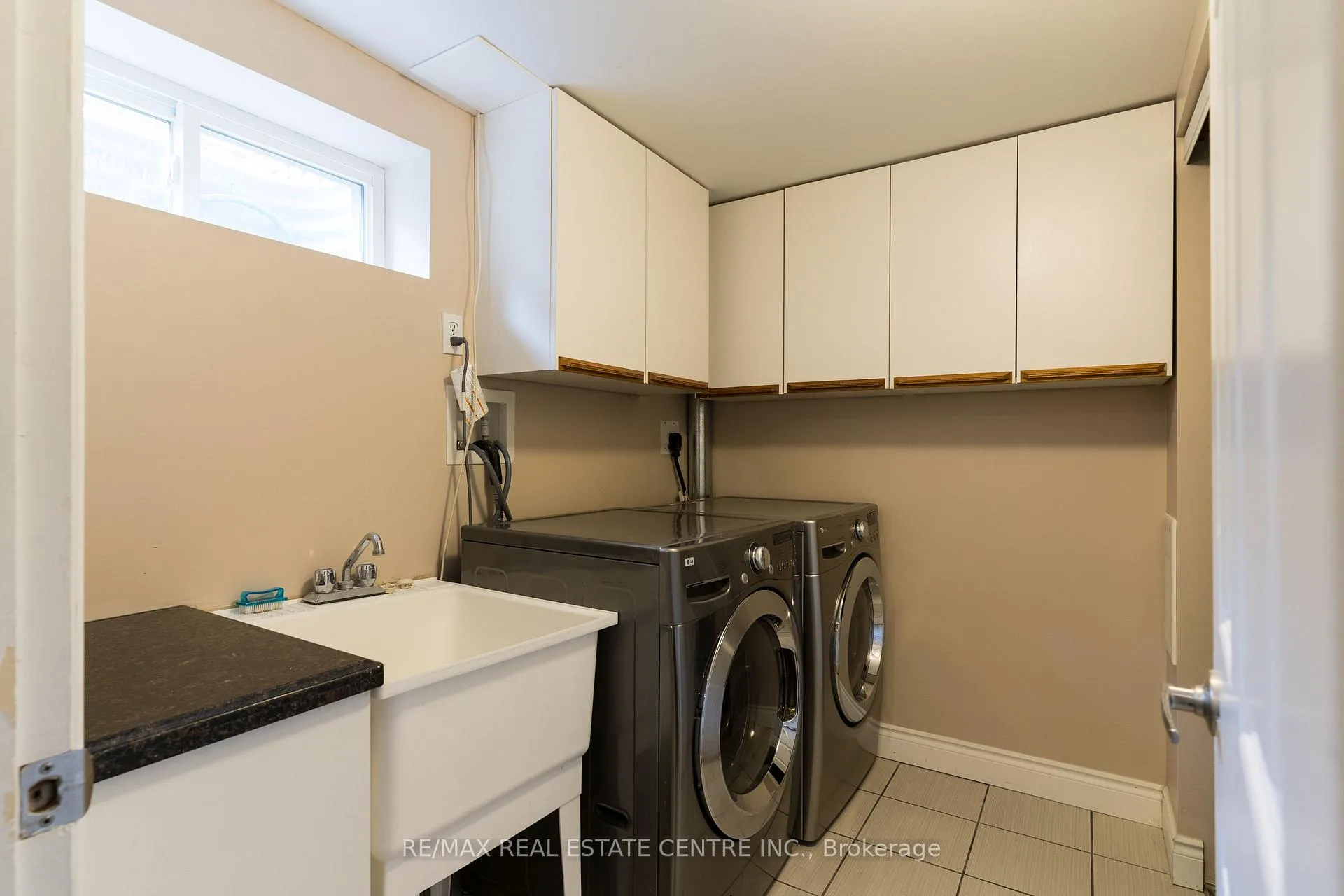 Photo 25 of Unit 3, 85 Albright Road, Hamilton, Vincent — HOMEH