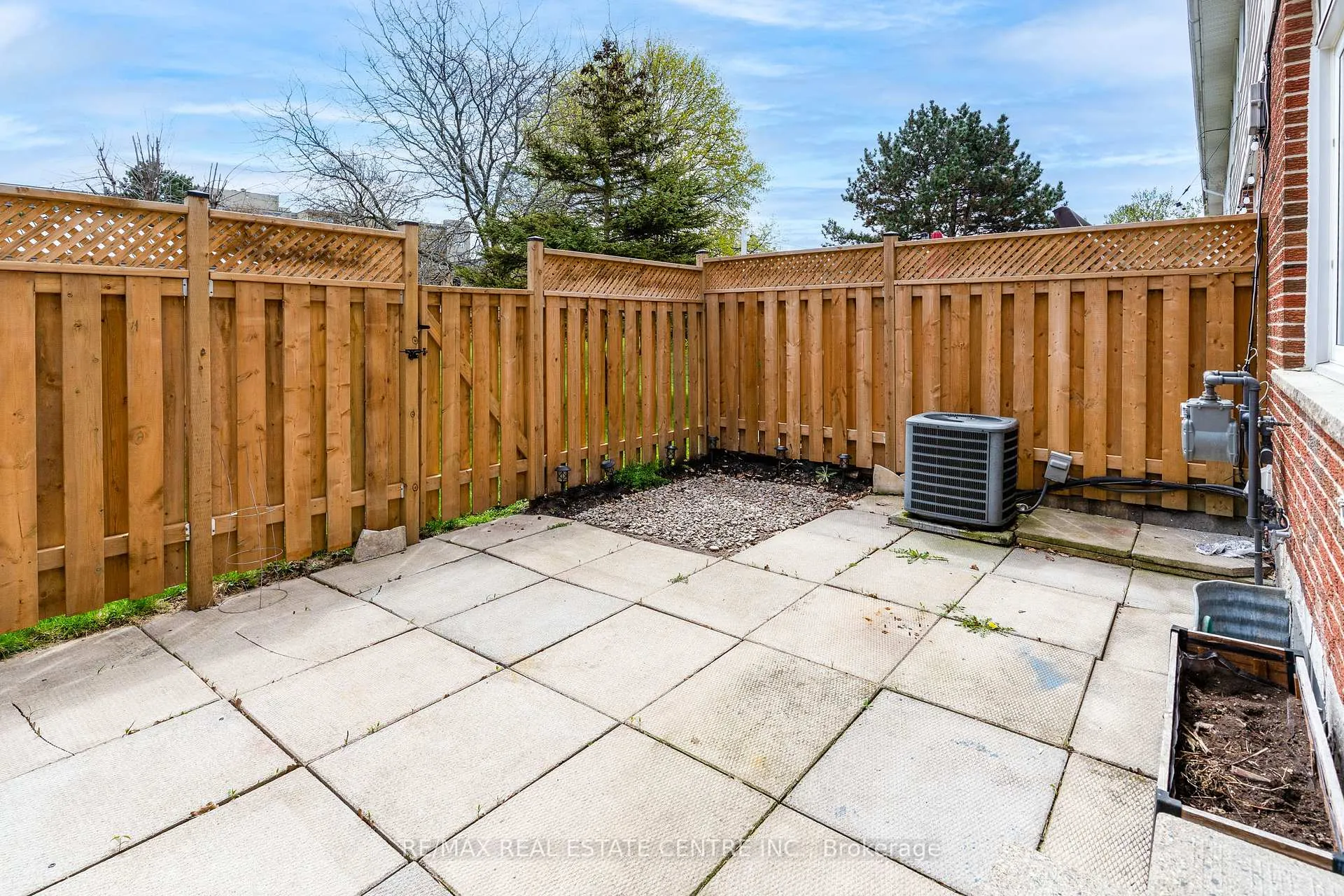 Photo 27 of Unit 3, 85 Albright Road, Hamilton, Vincent — HOMEH