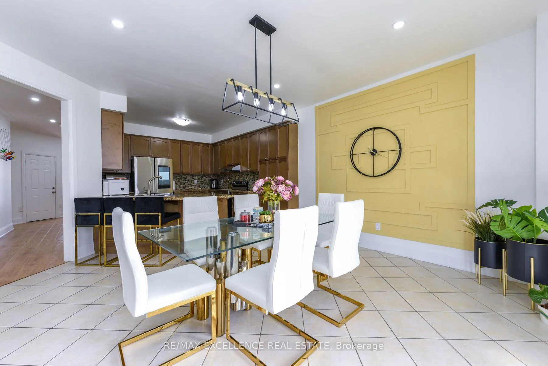 Photo 15 of 26 Fahey Drive, Brampton, Bram West — HOMEH
