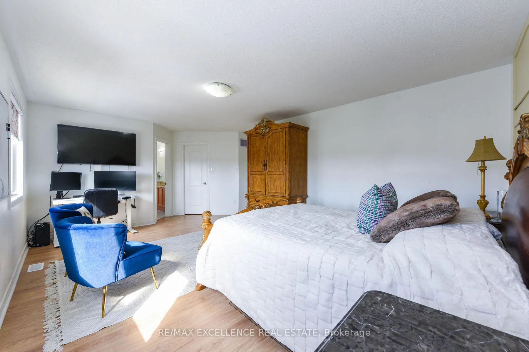 Photo 24 of 26 Fahey Drive, Brampton, Bram West — HOMEH