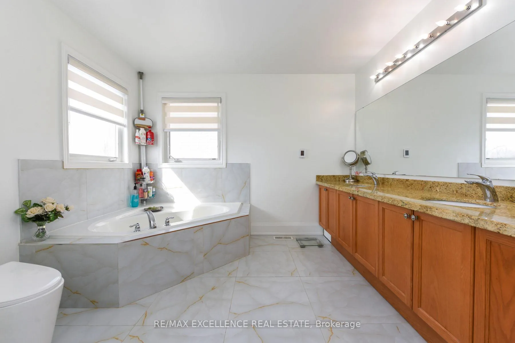 Photo 25 of 26 Fahey Drive, Brampton, Bram West — HOMEH
