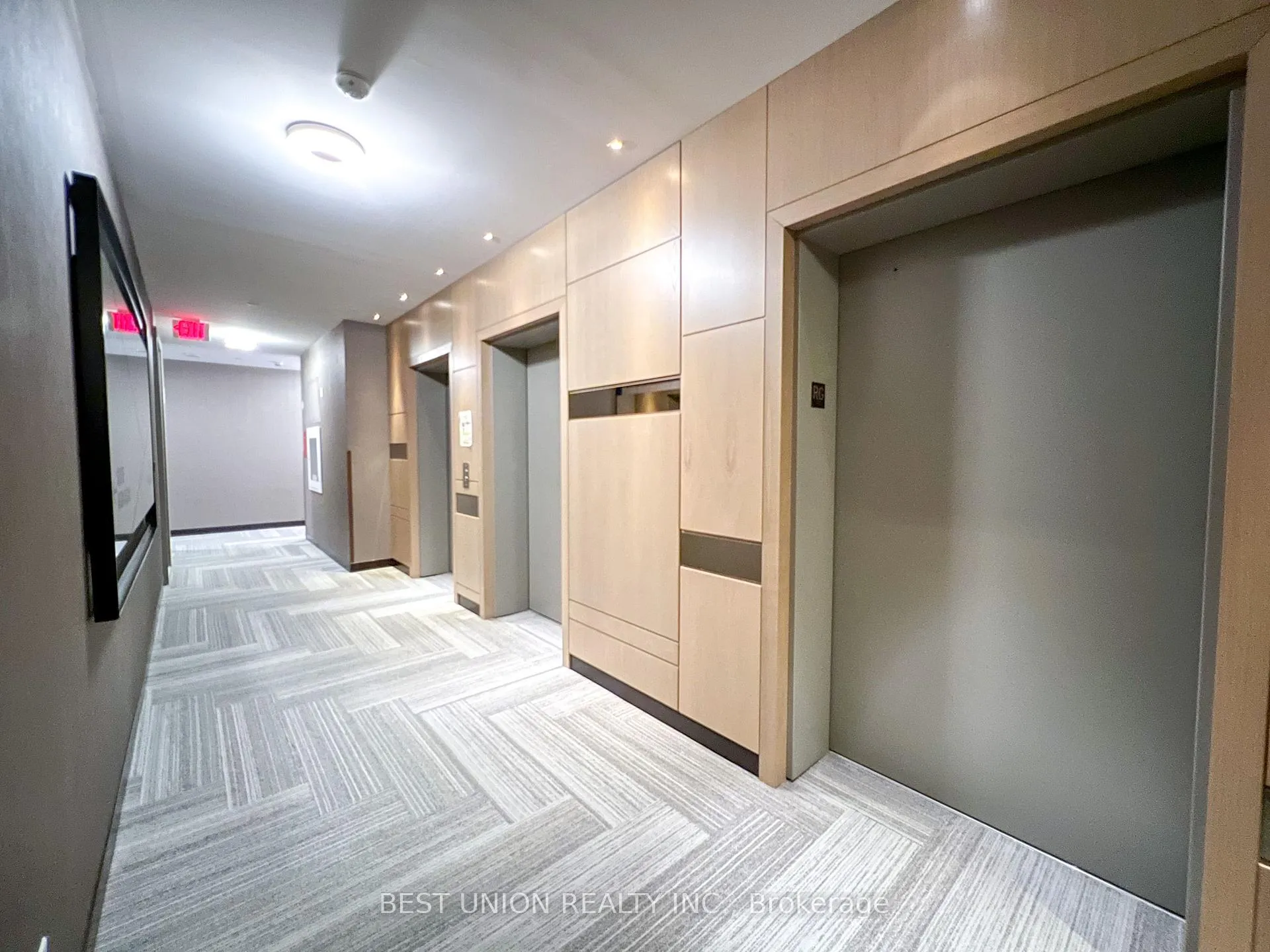 Photo 3 of Unit RG08, 18 Uptown Drive, Markham, Unionville — HOMEH