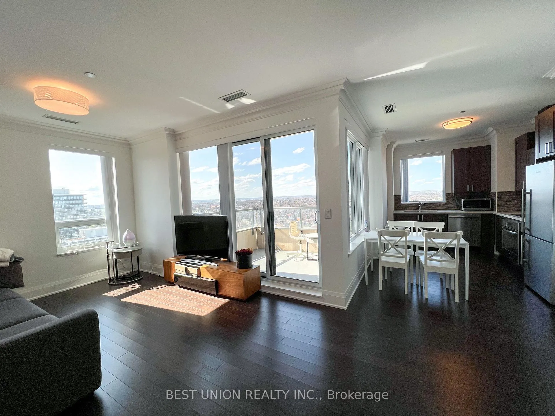 Photo 7 of Unit RG08, 18 Uptown Drive, Markham, Unionville — HOMEH