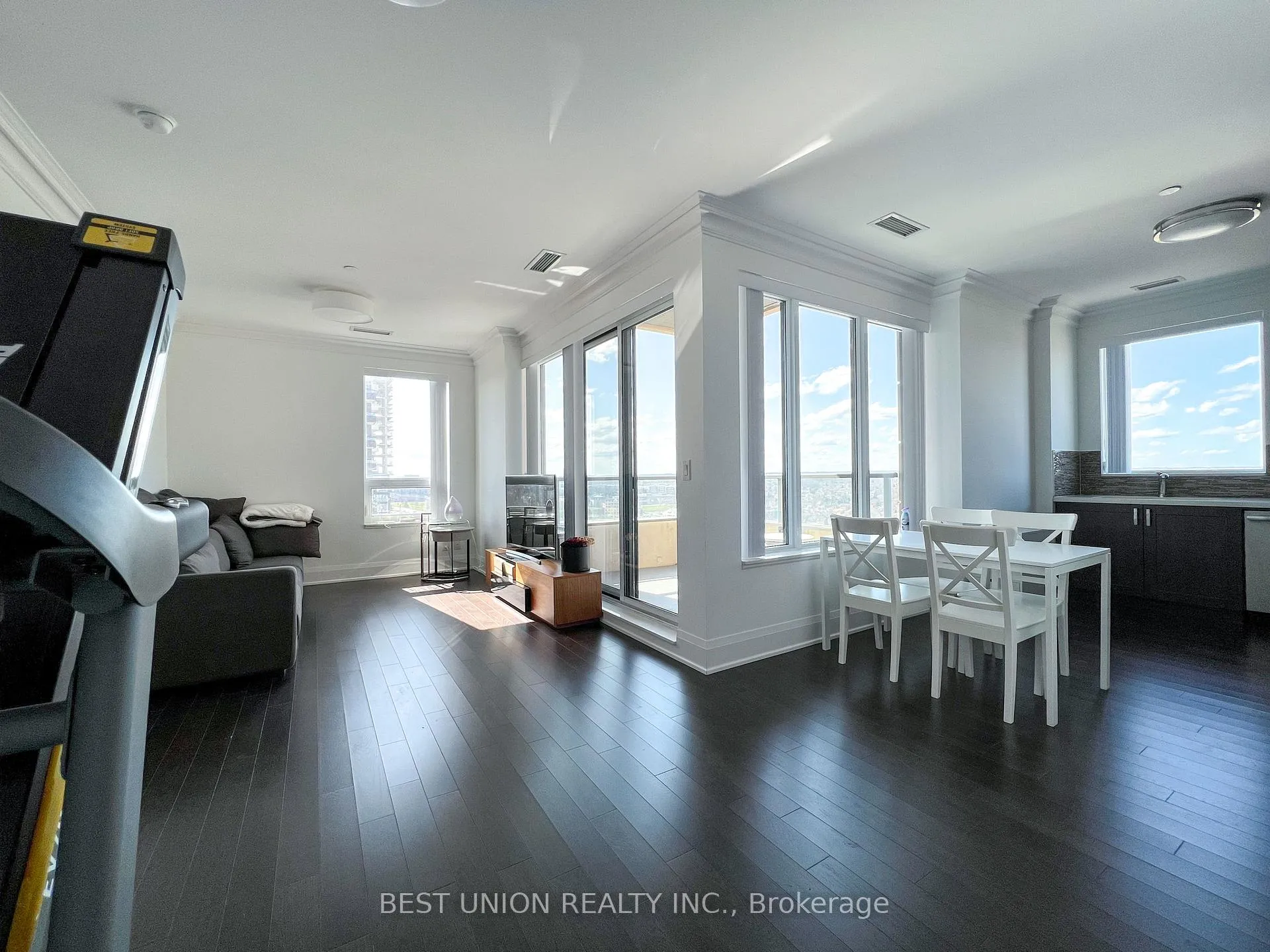 Photo 8 of Unit RG08, 18 Uptown Drive, Markham, Unionville — HOMEH