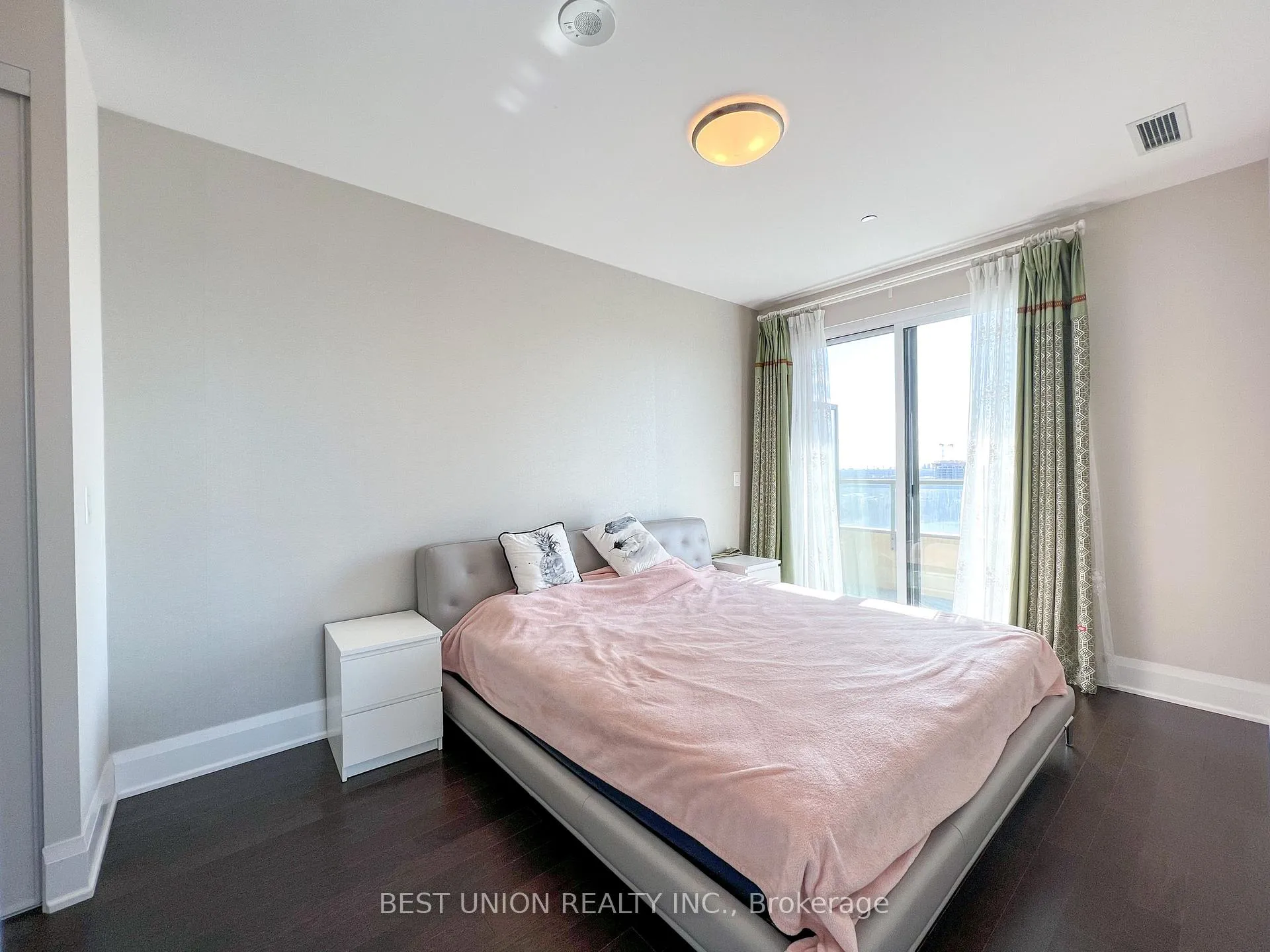 Photo 14 of Unit RG08, 18 Uptown Drive, Markham, Unionville — HOMEH